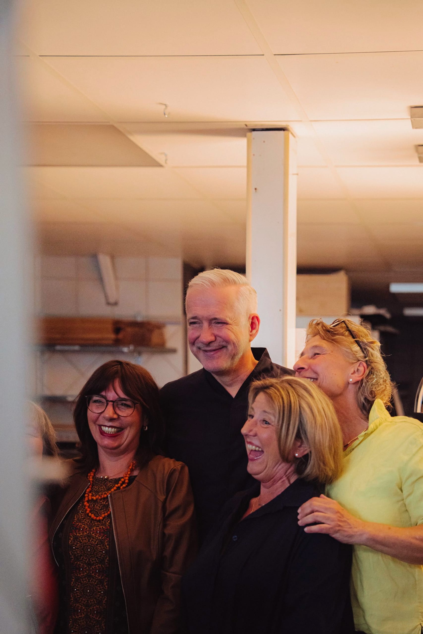 Auch beim Ladies-Brunch ist der Sternekoch präsent und begrüßt die Gäste persönlich.