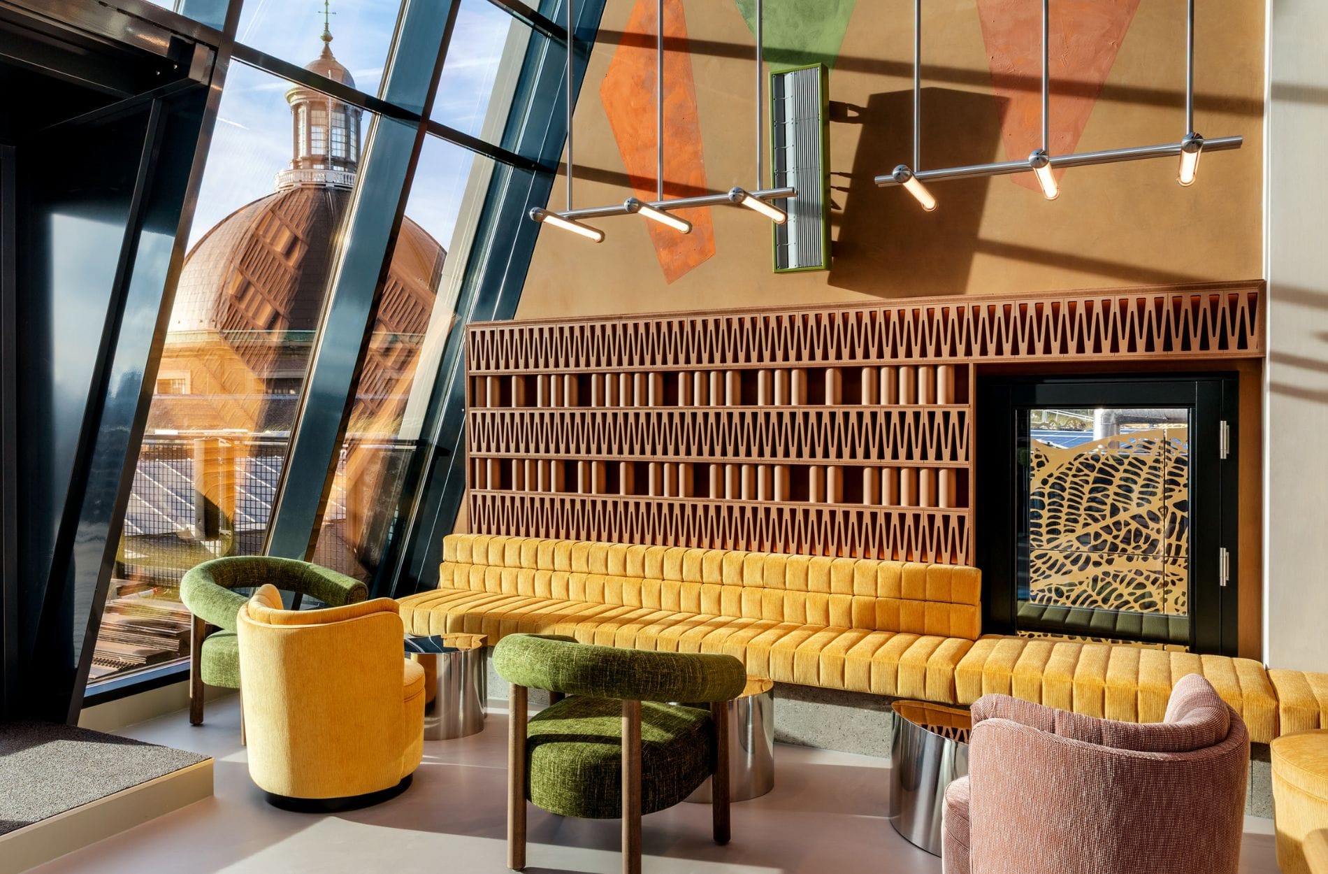 Renaissance Amsterdam Hotel in neuem Design