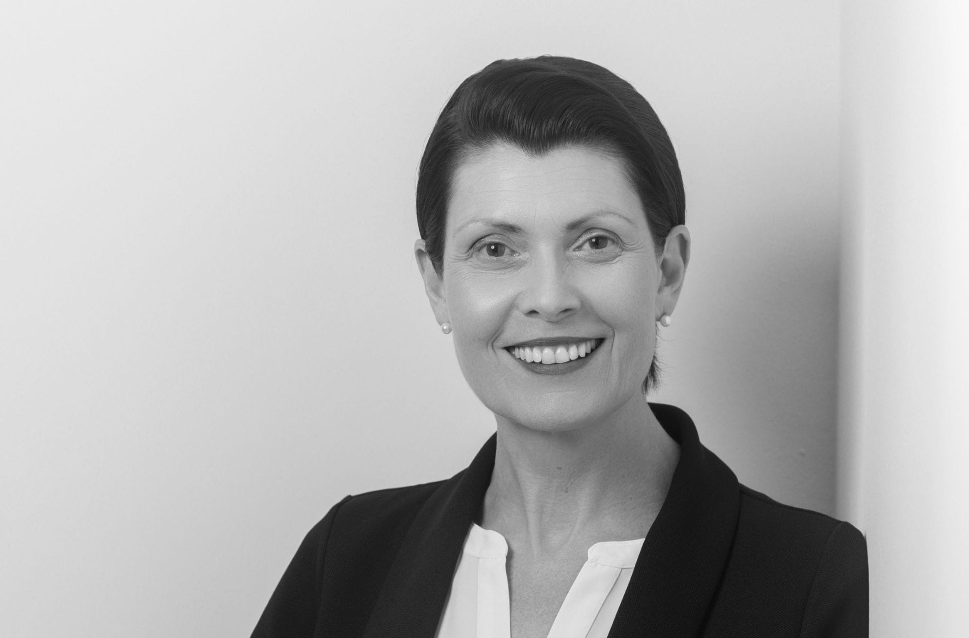 Rosemarie Regner ist neue Vice President Sales & Commercial Affairs bei Grand Metropolitan Hotels.