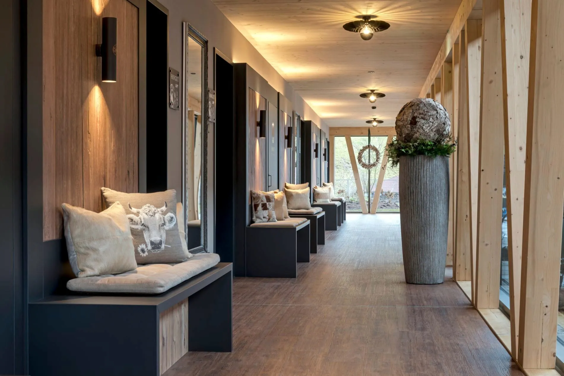 Erste Einblicke ins neue Hofgut des Sonnenalp Resorts: Die Lofts.