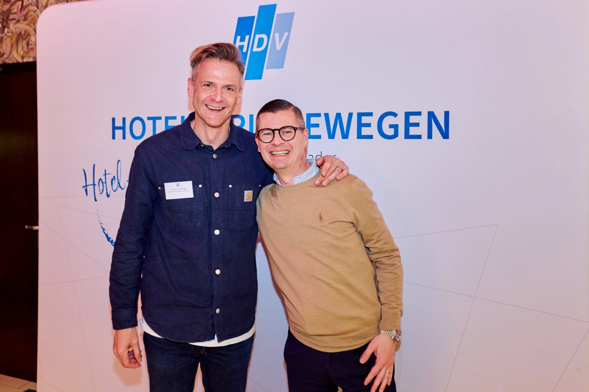 Branchentreff in der bayerischen Landeshauptstadt: Get-together am Vorabend der HDV-Frühjahrstagung im Leonadro Hotel Royal München.