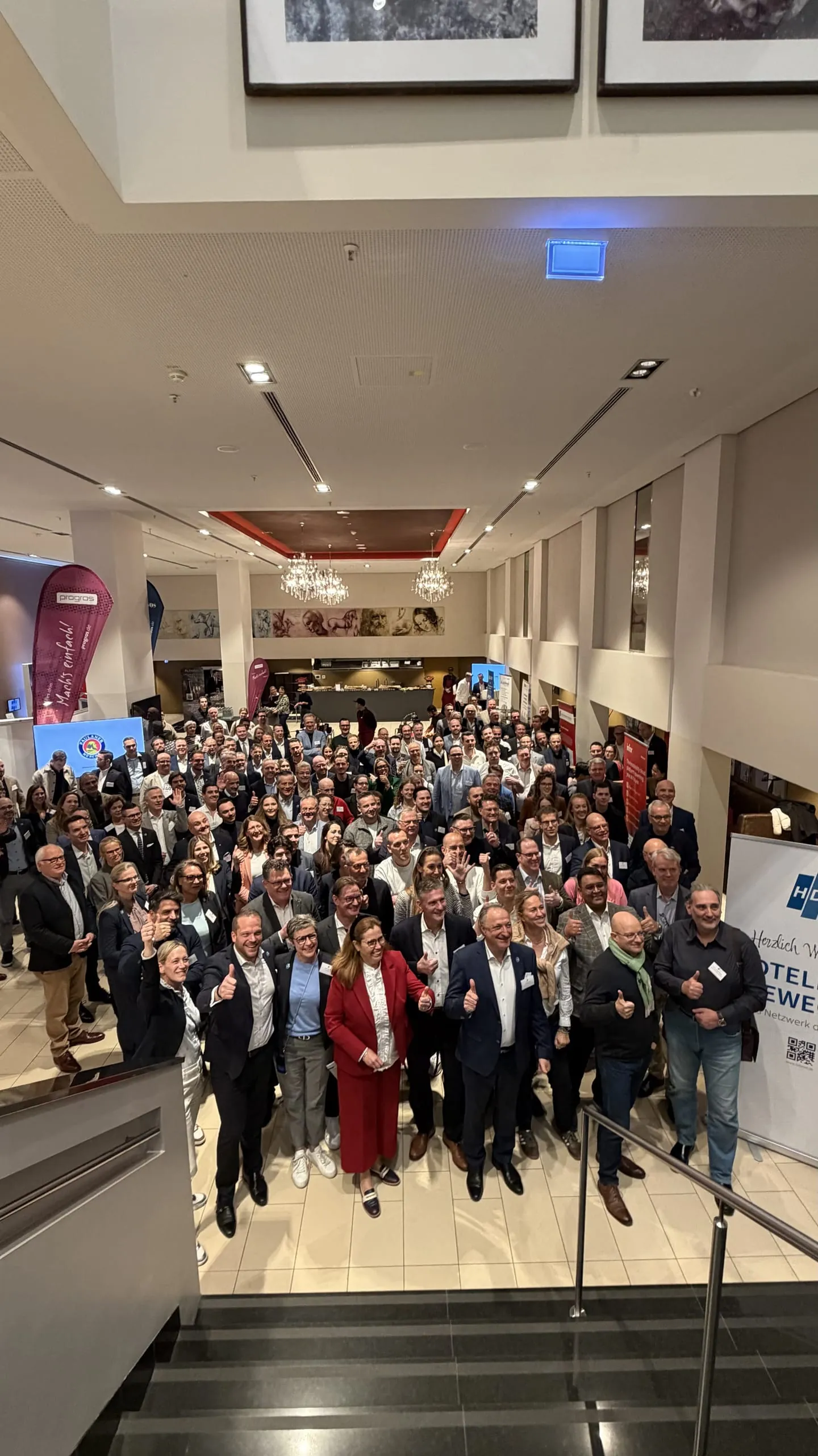 Branchentreff in der bayerischen Landeshauptstadt: Impresssionen der HDV-Frühjahrstagung im Leonadro Hotel Royal München.