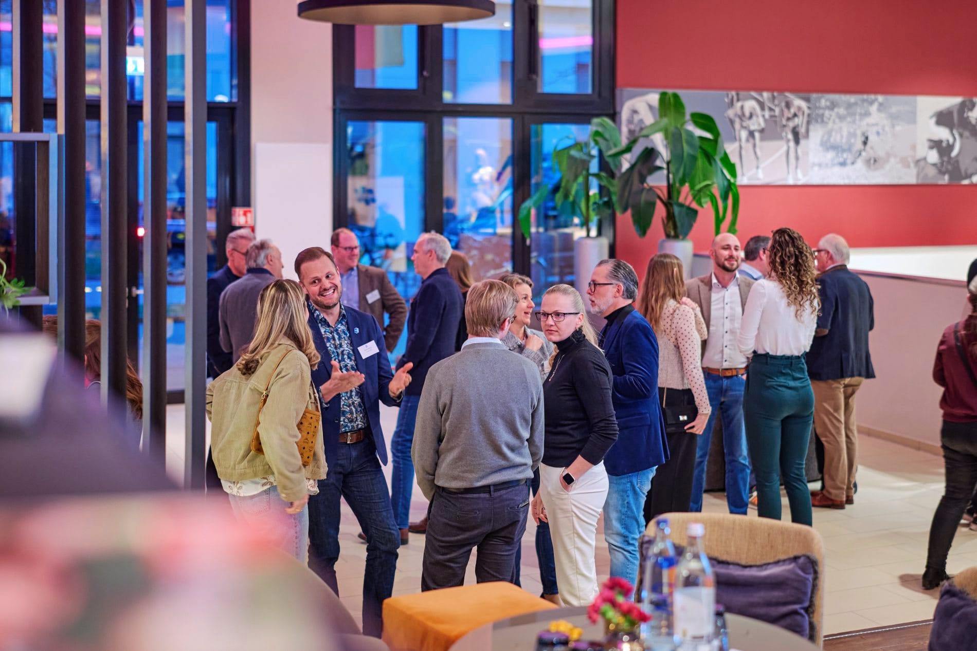 Branchentreff in der bayerischen Landeshauptstadt: Get-together am Vorabend der HDV-Frühjahrstagung im Leonadro Hotel Royal München.