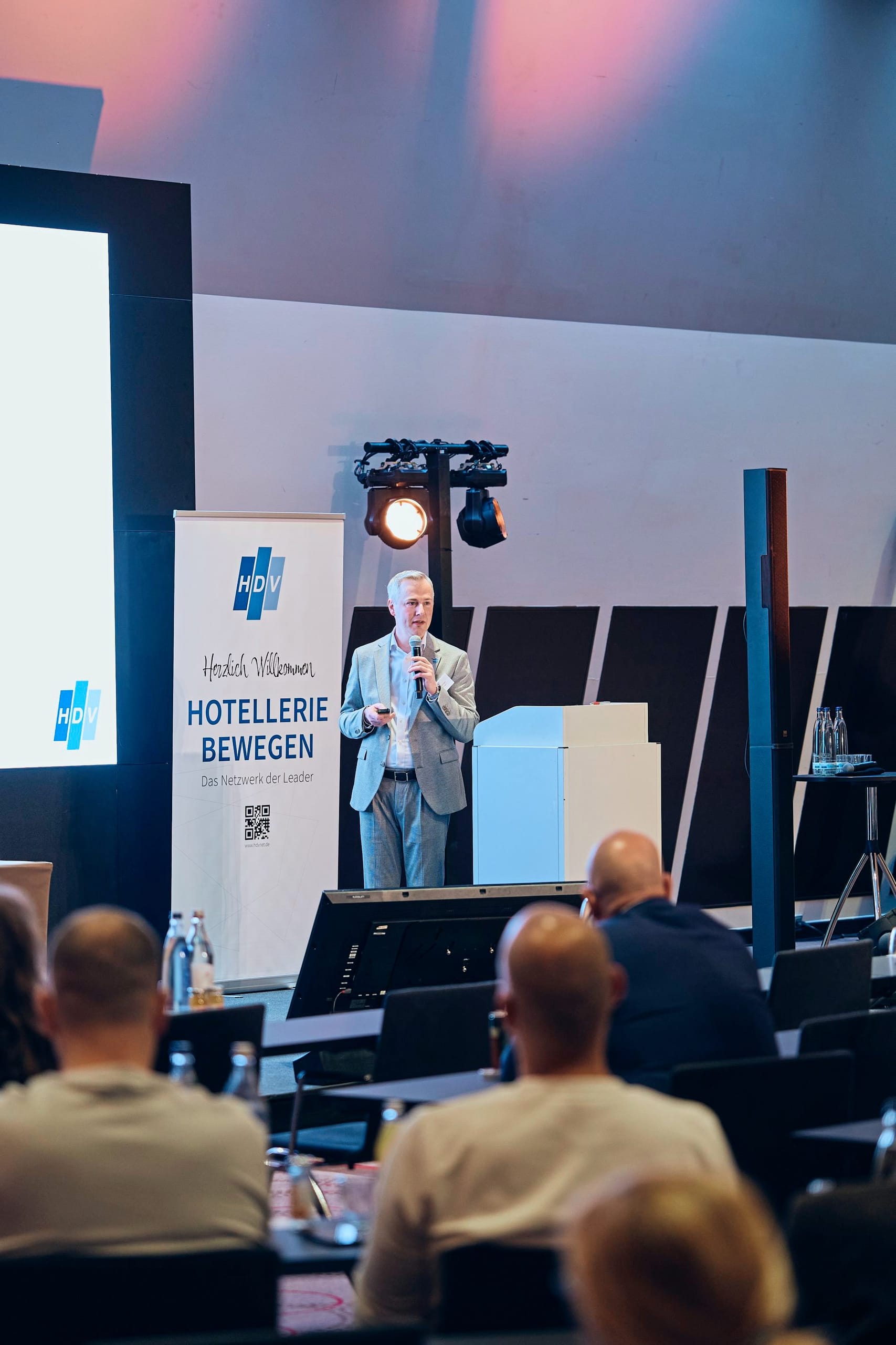Branchentreff in der bayerischen Landeshauptstadt: Die Mitgliederversammlung am Vormittag der HDV-Frühjahrstagung im Leonadro Hotel Royal München.