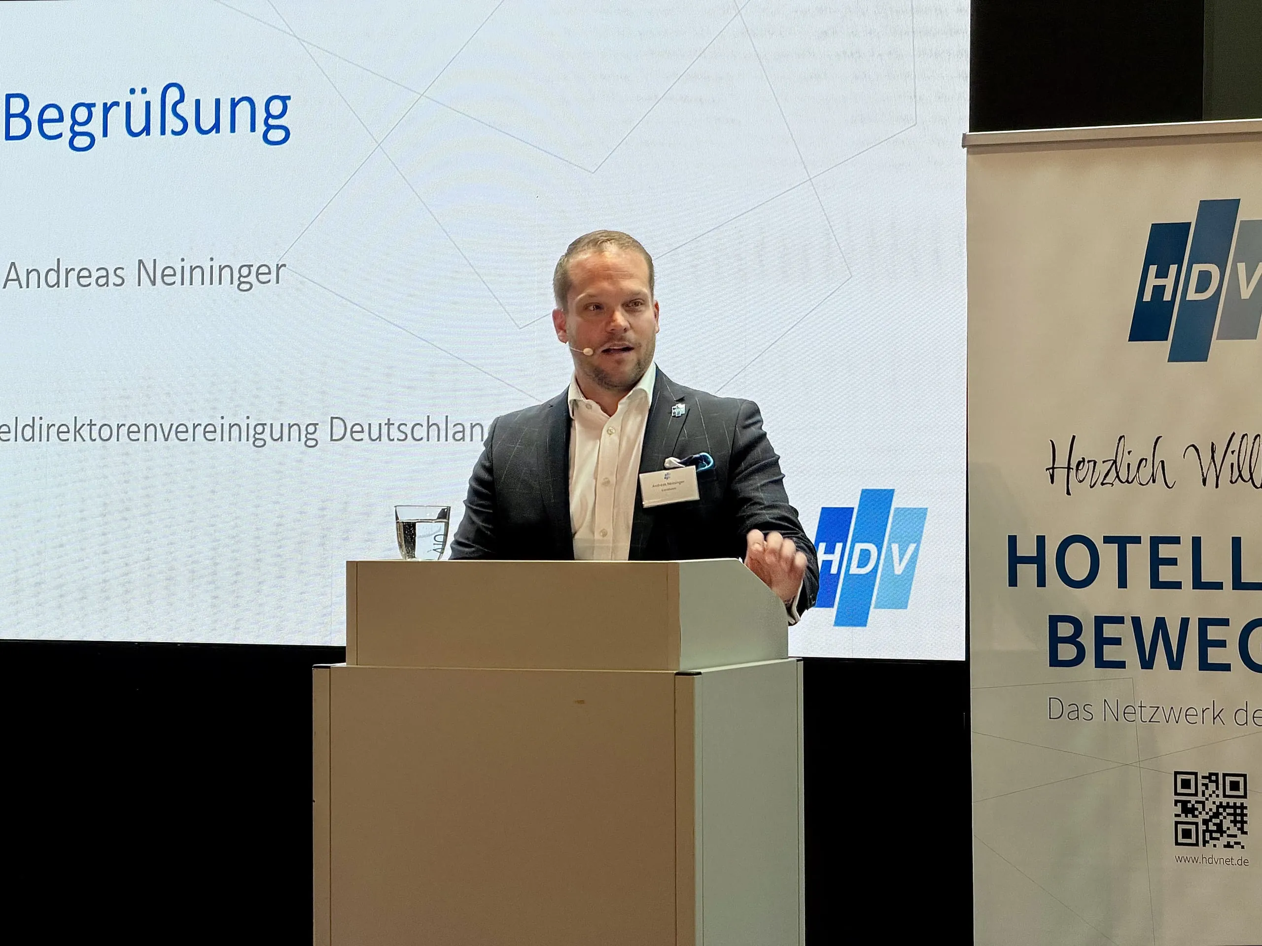 Branchentreff in der bayerischen Landeshauptstadt: Impresssionen der HDV-Frühjahrstagung im Leonadro Hotel Royal München.