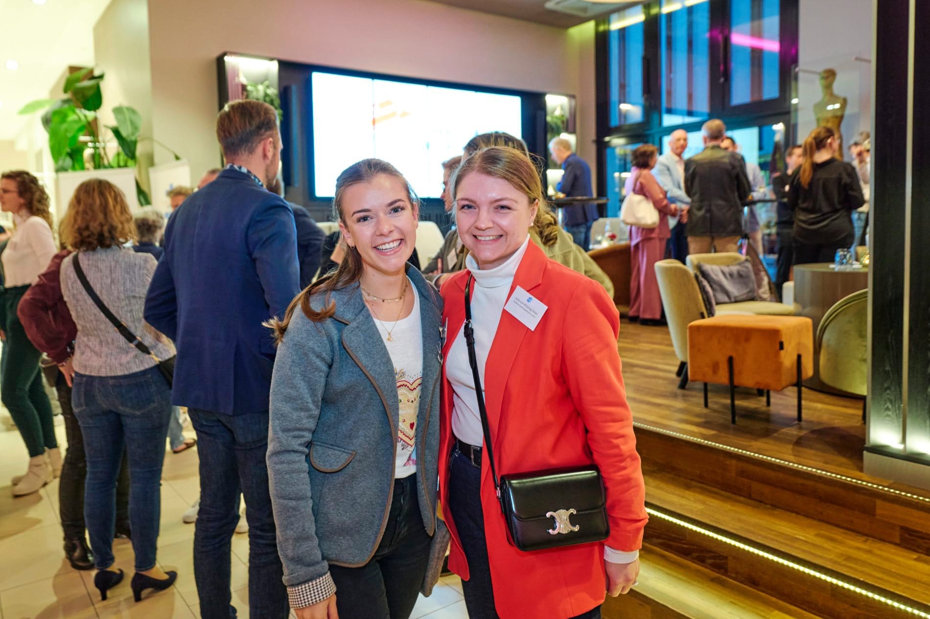 Branchentreff in der bayerischen Landeshauptstadt: Get-together am Vorabend der HDV-Frühjahrstagung im Leonadro Hotel Royal München.