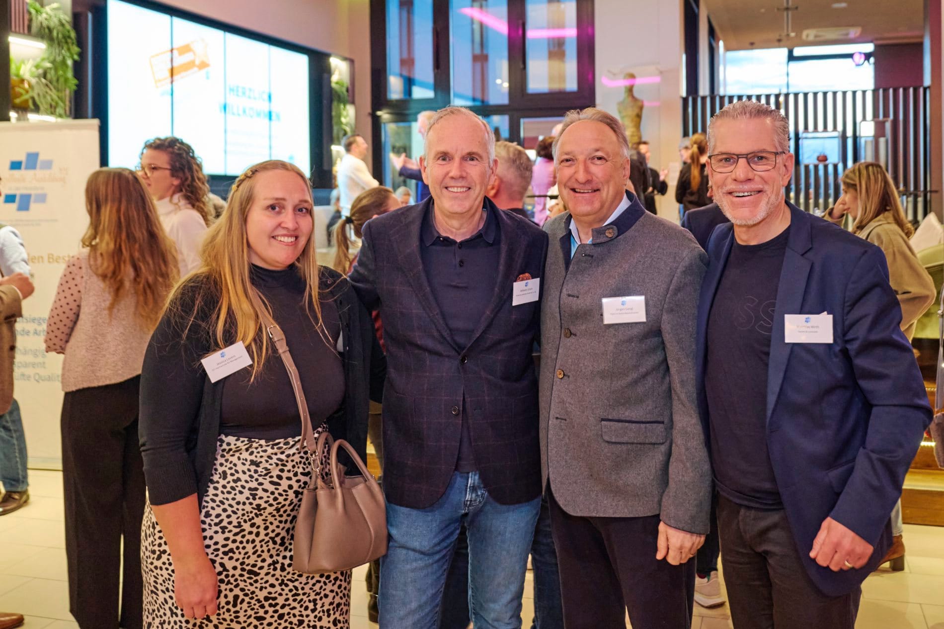 Branchentreff in der bayerischen Landeshauptstadt: Get-together am Vorabend der HDV-Frühjahrstagung im Leonadro Hotel Royal München.