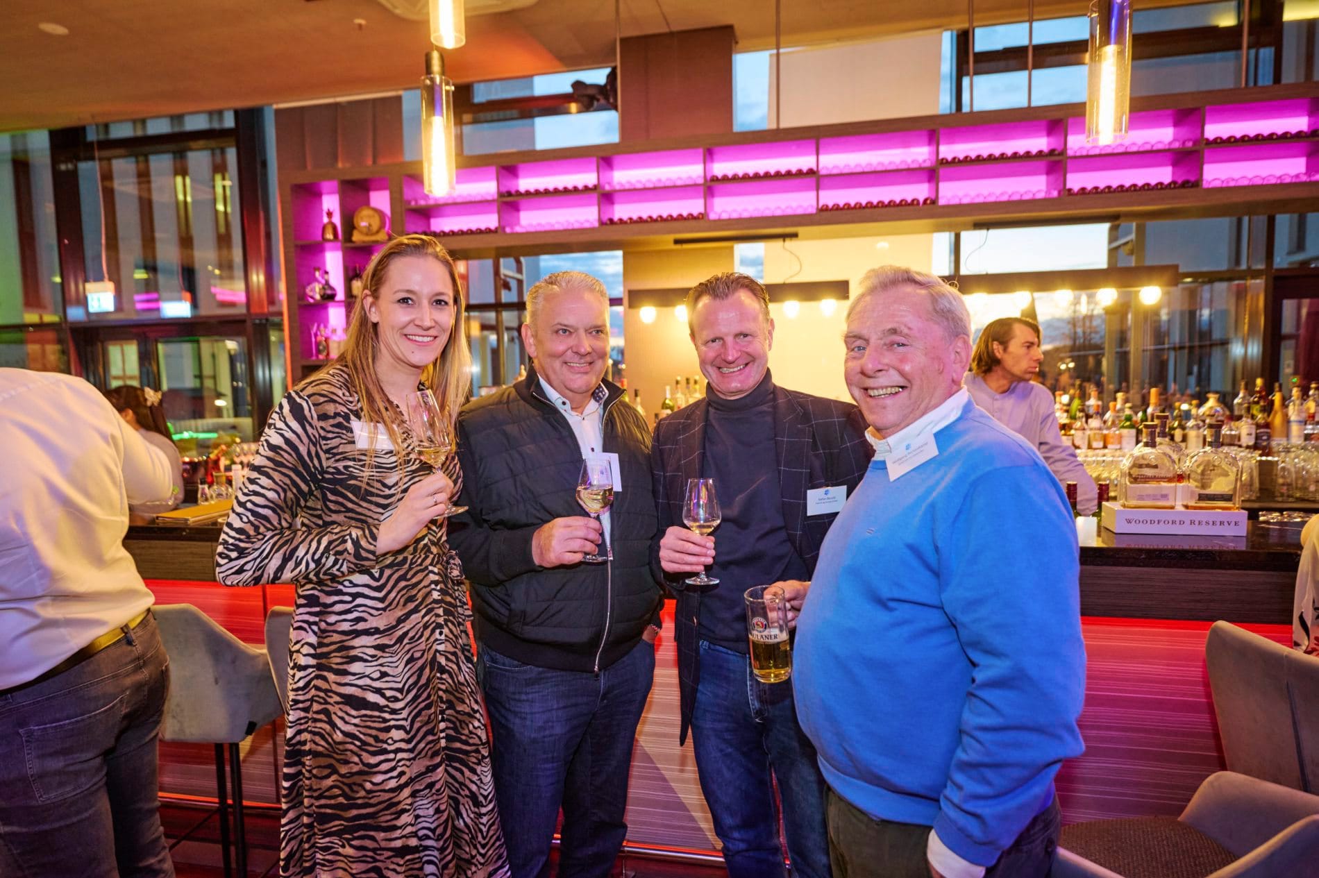 Branchentreff in der bayerischen Landeshauptstadt: Get-together am Vorabend der HDV-Frühjahrstagung im Leonadro Hotel Royal München.