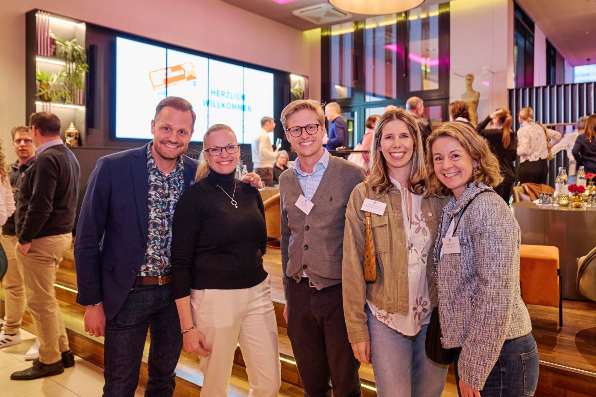 Branchentreff in der bayerischen Landeshauptstadt: Get-together am Vorabend der HDV-Frühjahrstagung im Leonadro Hotel Royal München.