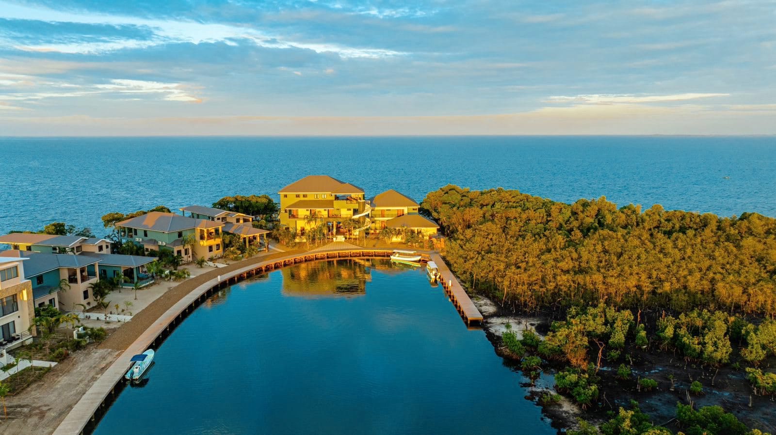 Auf der Privatinsel Placencia Caye in Belize gruppieren sich 17 Suiten und Villen um eine geschützte Bucht. Als erstes Relais & Châteaux-Mitglied in Belize liegt das Resort am zweitgrößten Korallenriff der Welt.
