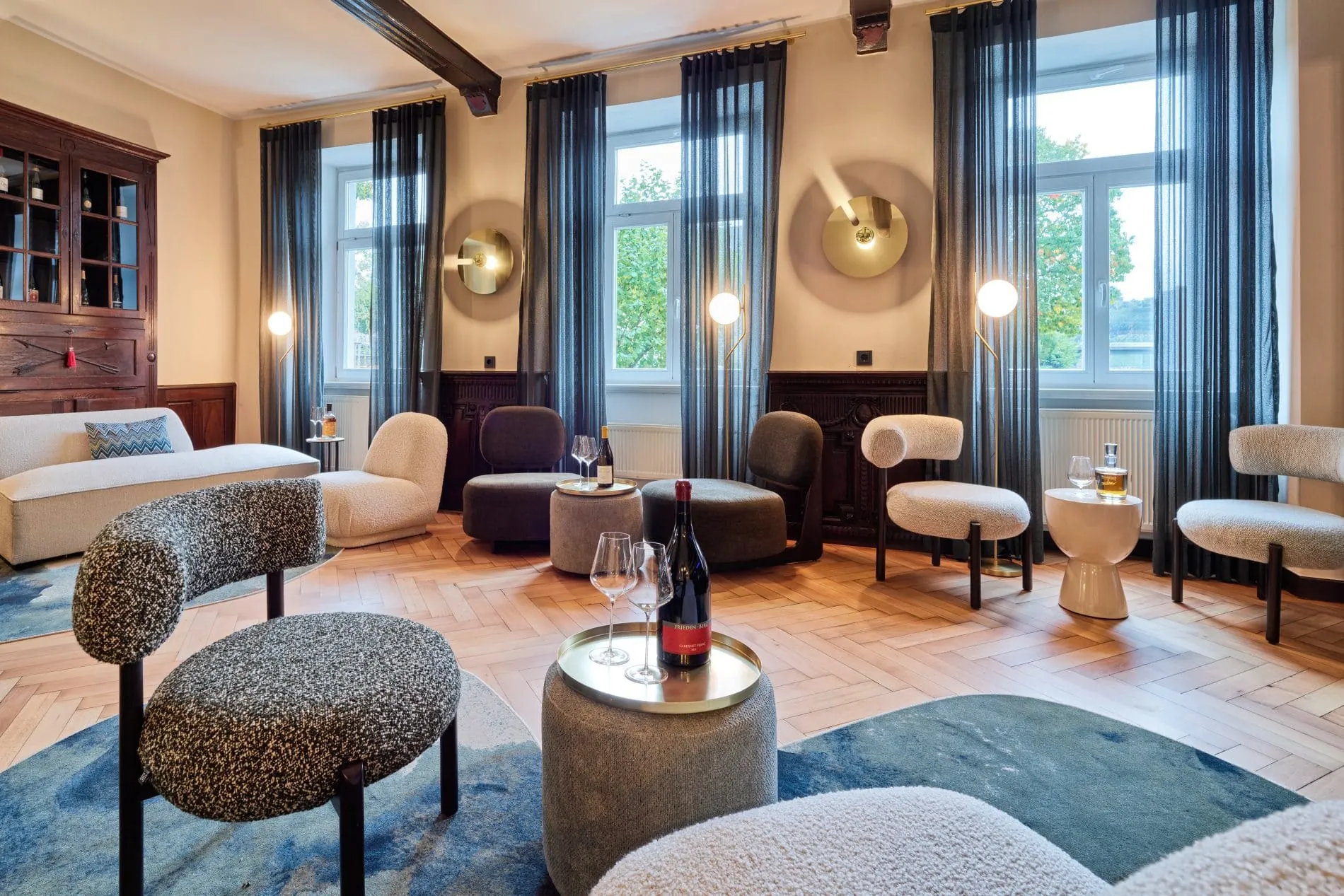 Blick in den Loungebereich.