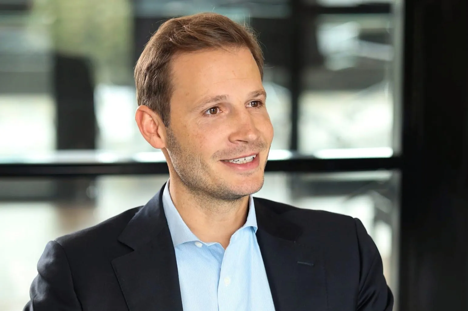 Im Zuge der Insolvenz übernahm Adrian Lindner das Ruder der ­familiengeführten Düsseldorfer Hotelgruppe Lindner.