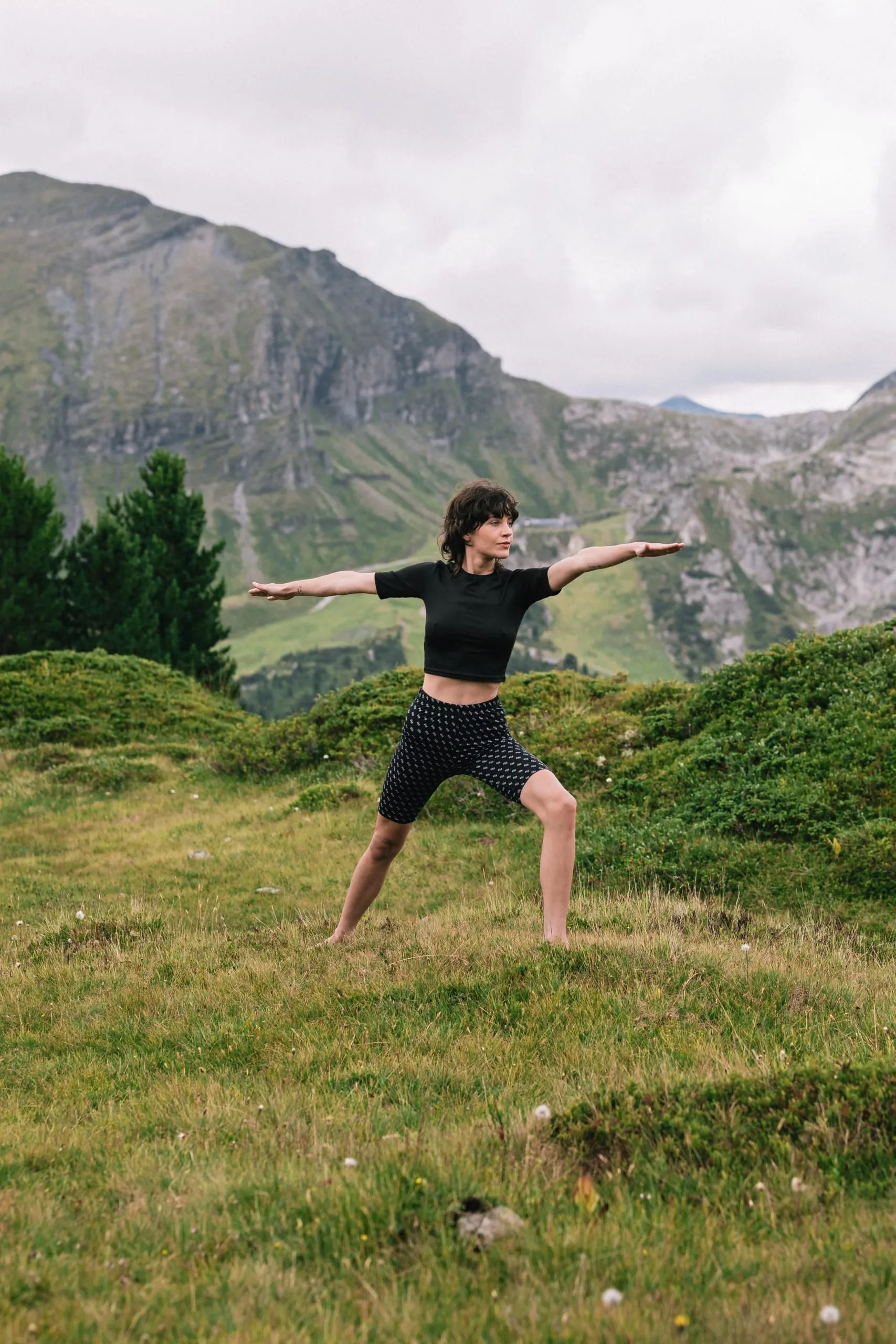 Natur als Wellbeing-Raum: Die Yoga-Tage des Hotels Steiner in Obertauern stehen für eine bewusste Auszeit vor alpiner Kulisse.