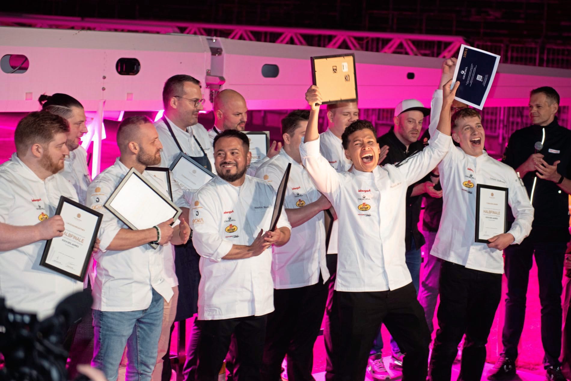 Große Freude: Mustafa Mirzaei zieht durch eine Wildcard ins Finale im November ein.