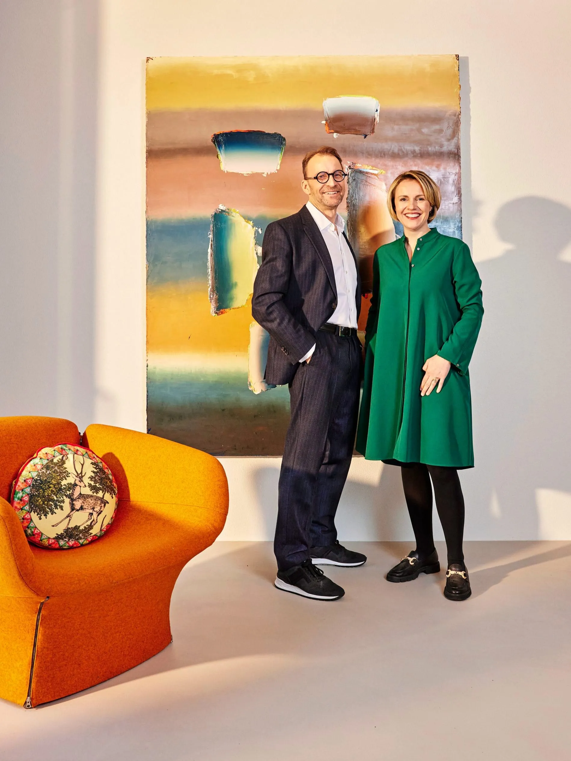 Kunsthändler und Hoteliers: Michael und Stephanie Zink betreiben das Hotel Engelwirt. In den Zimmern hängen gekaufte Werke und Leihgaben. Zu den Künstlern pflegen die Zinks eine persönliche Beziehung.