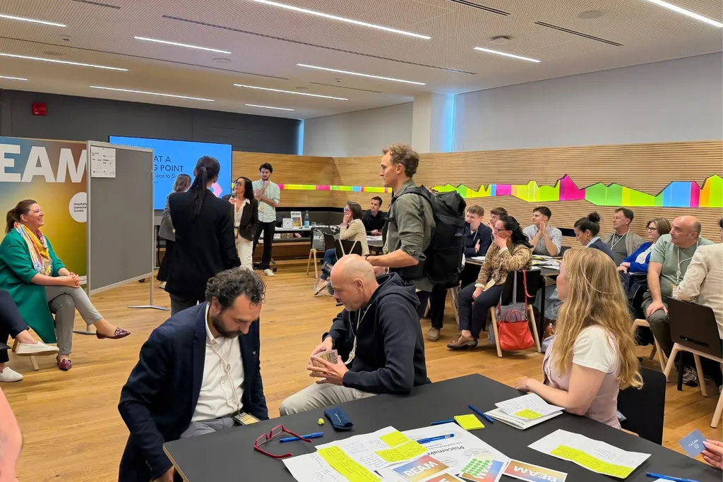 Im Lab „FutureHotel Projections 2035“ wurden Zukunftsszenarien für die Hotellerie von morgen entwickelt.