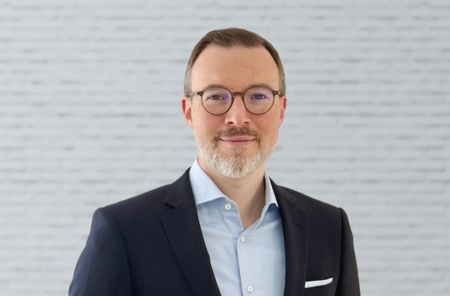 Philipp von Czapiewski soll den Wachstumskurs der DSR Hotel Holding weiter vorantreiben.