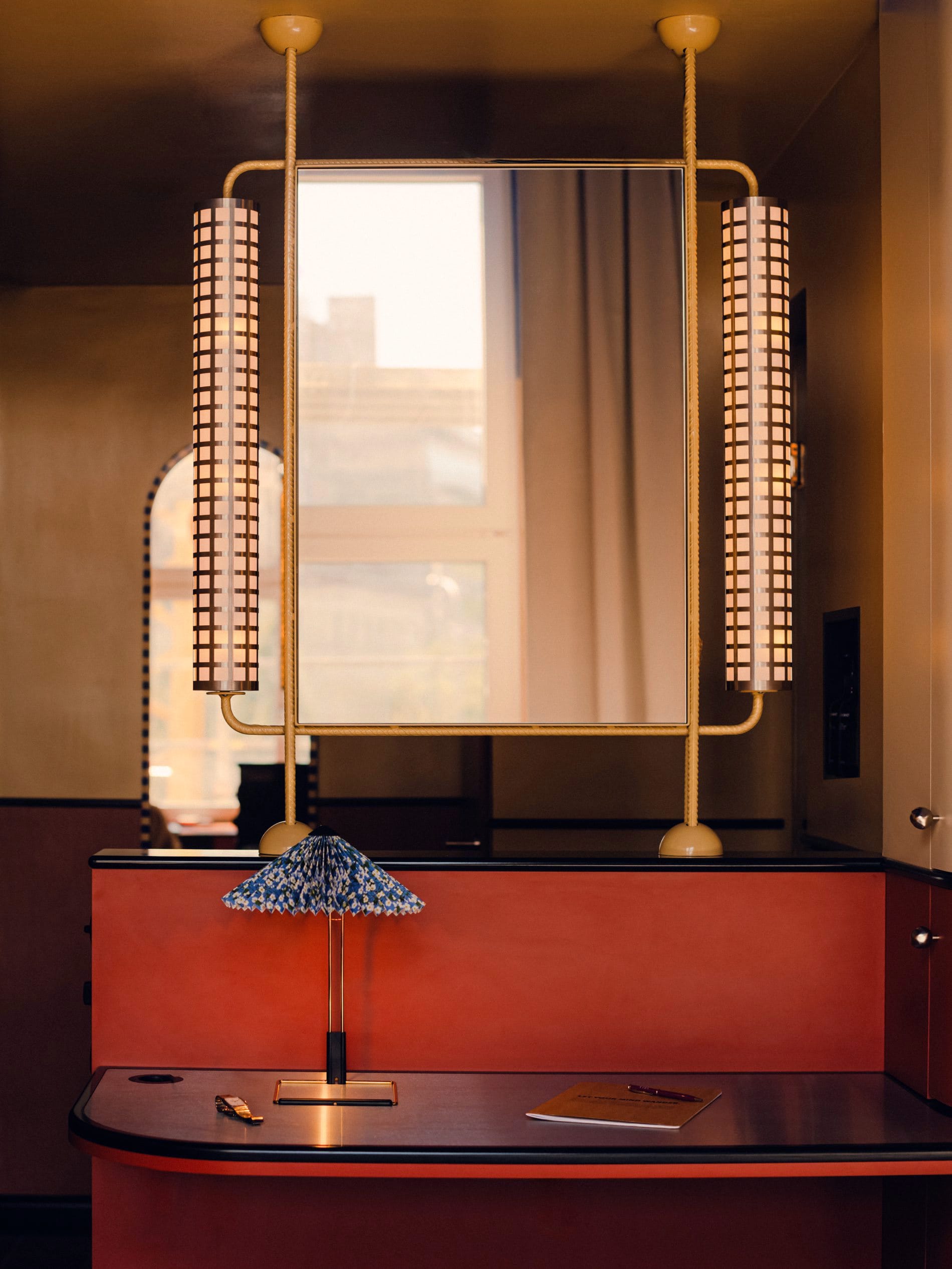 Raffinierte Materialien und die Ausstattung der Räume schaffen Eleganz im „Gesamtkunstwerk“ des Hotels.
