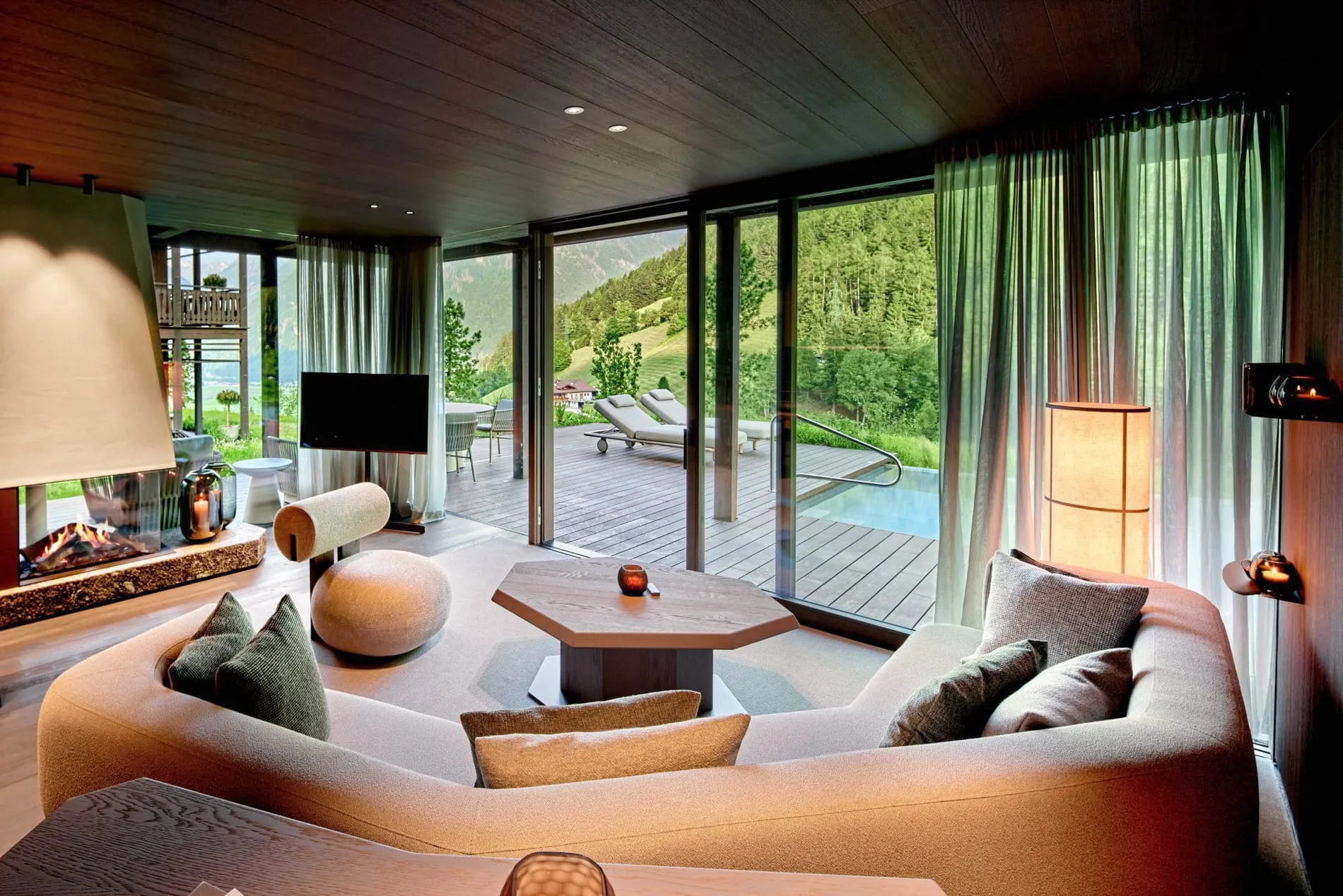 Nominiert in der Kategorie "Hotel-Opening Leisure": Die Amonti Chalets in Mühlen in Taufers.