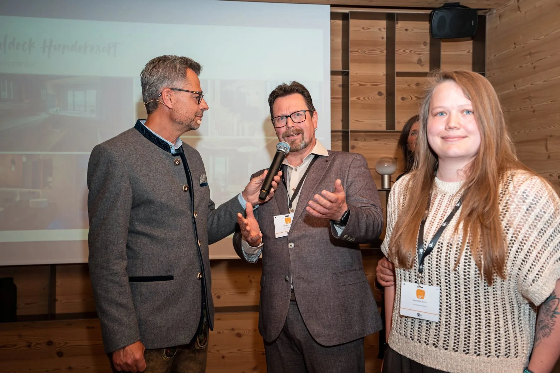 Zwei Awards, ein Tag: Im Falkensteiner Hotel Kronplatz wurden die Gewinner des Family Cups 2026 und des Lieblings Chalet Award 2026 ausgezeichnet.