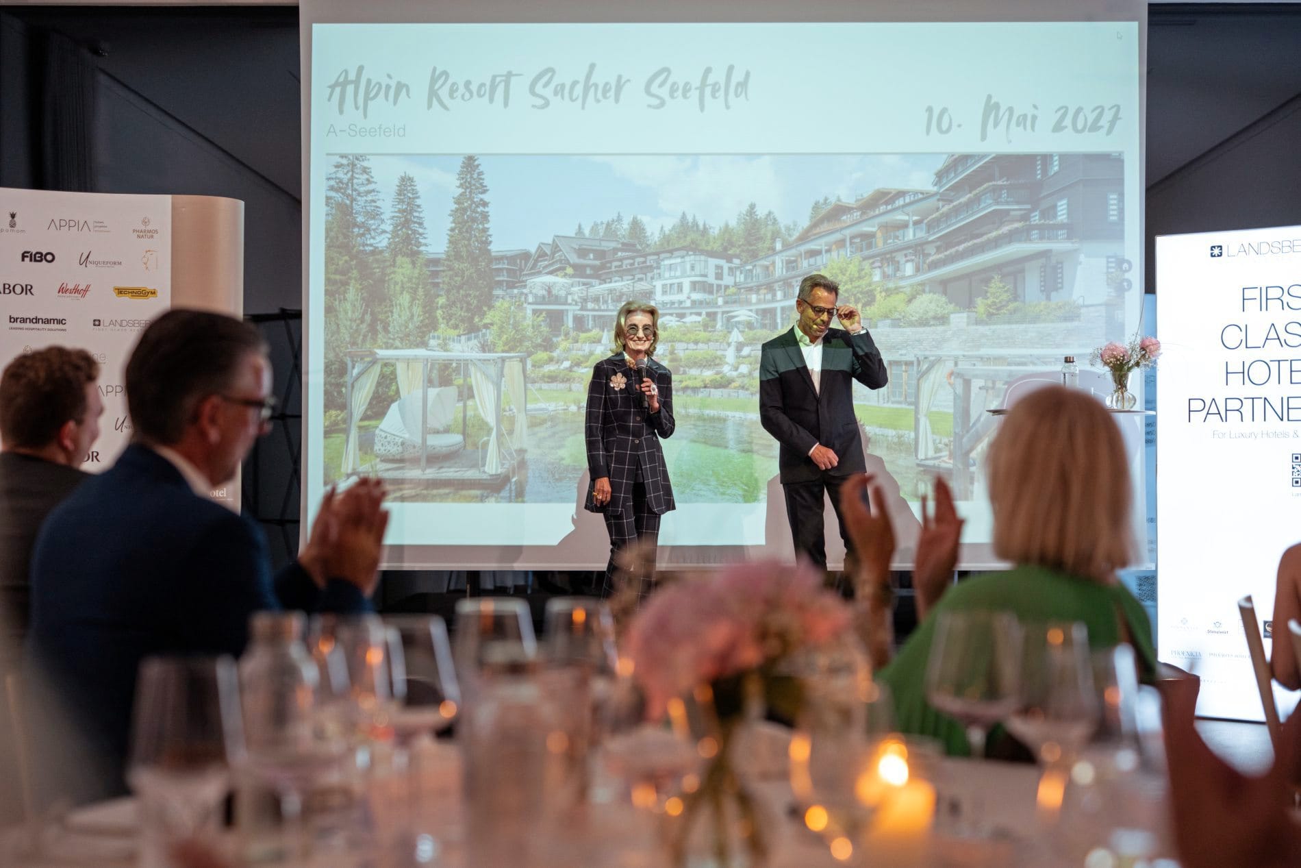 „Exzellenz und Leidenschaft": Rund 150 geladene Gäste aus Hotellerie, Tourismus und Medien feierten im Falkensteiner Hotel Kronplatz und im Lumen auf dem Kronplatz die Verleihung der Wellness Aphrodite 2026.
