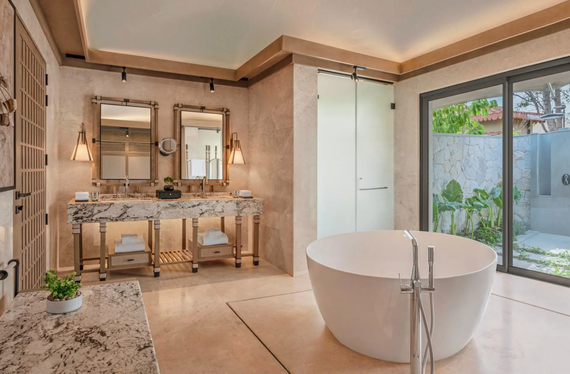 JW_JAIRJ_Tented_Suite_Privat_Garden_Washroom