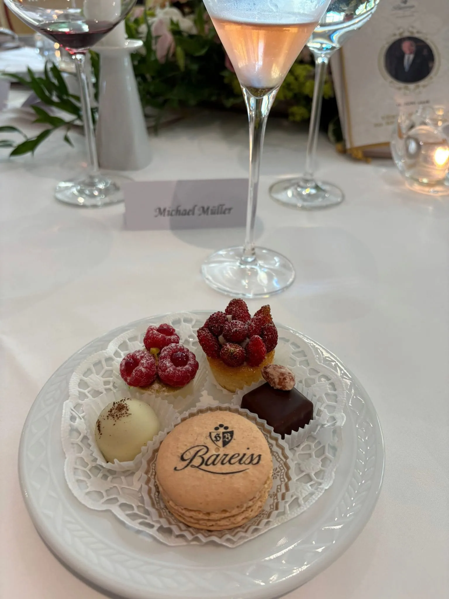 Pralinen und Friandises