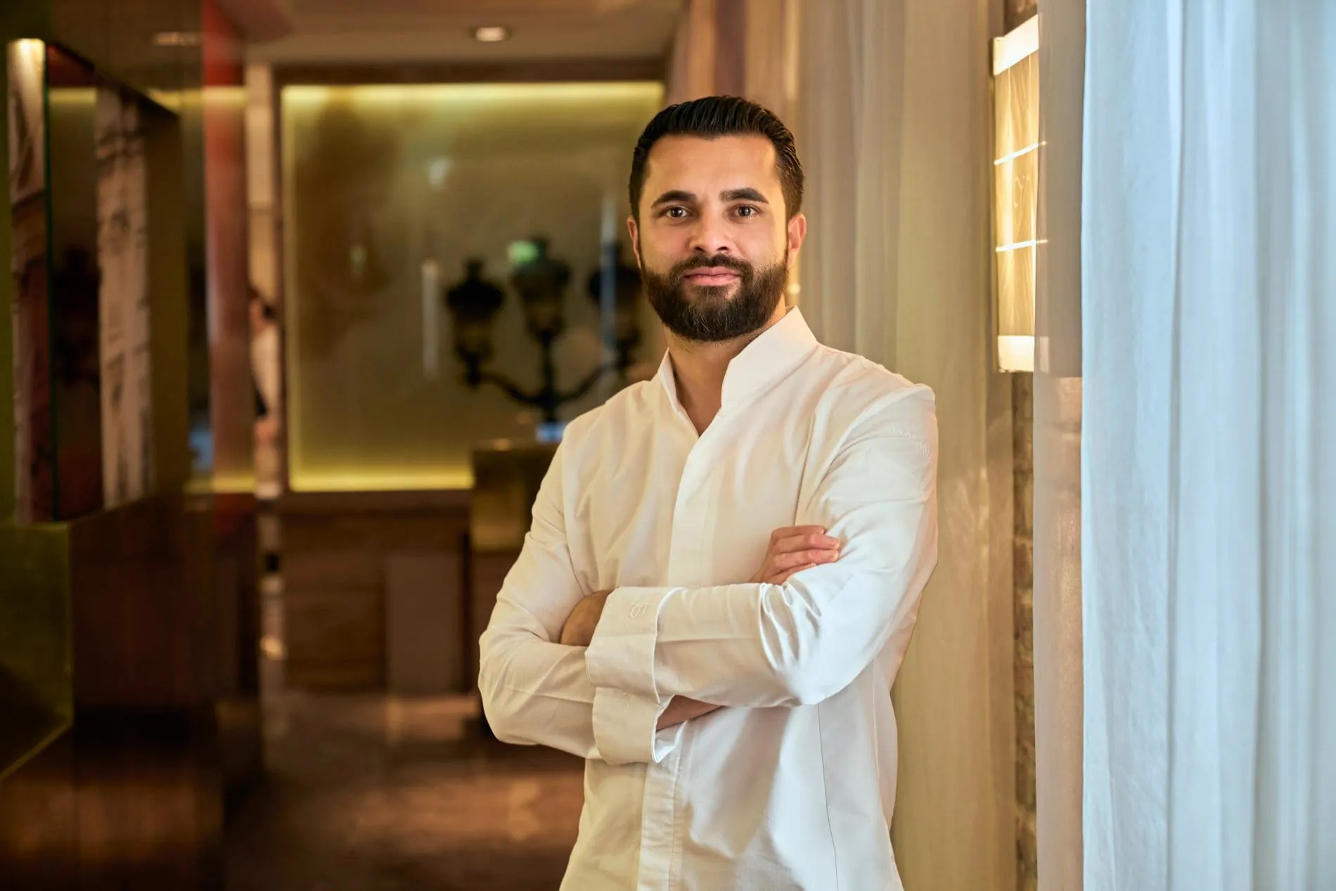Bestätigung für die neue kulinarische Ära: Das „Restaurant Vendôme“ im Althoff Grandhotel Schloss Bensberg wurde unter Küchenchef Dennis Kuckuck erneut mit zwei Michelin-Sternen prämiert.