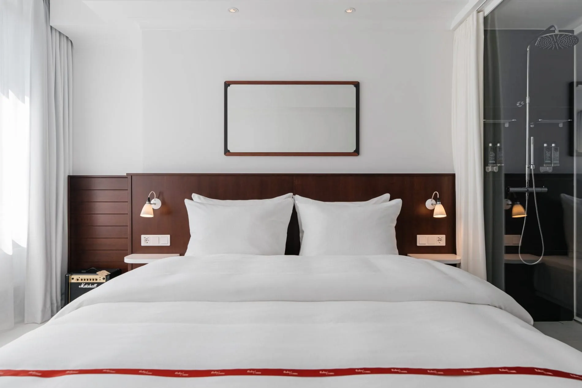 Ruby Frida Guest Room Schlafzimmer