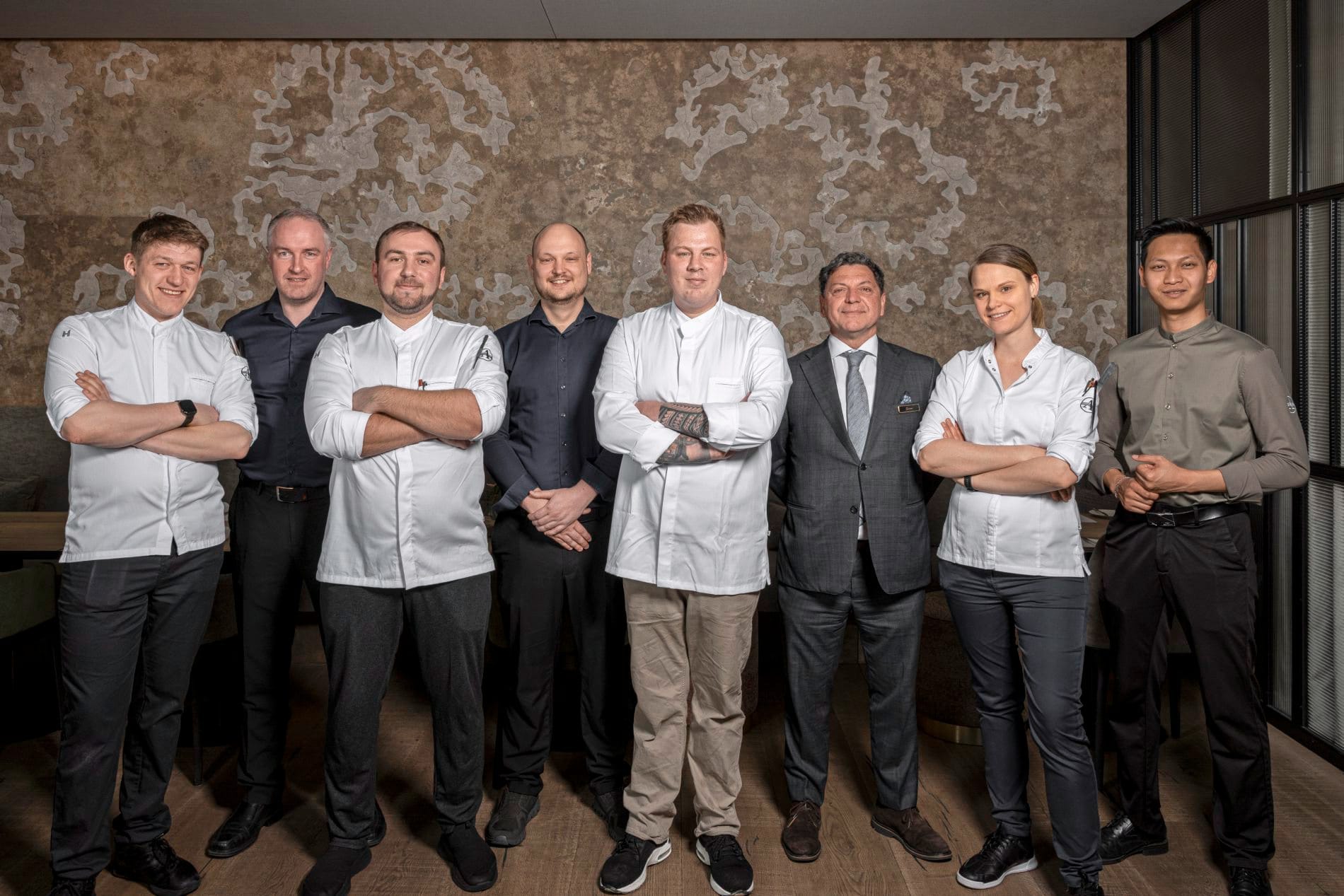 Das Restaurant „Staderer“ im familiengeführten Designhotel Das Altmühltal hat erstmal einen Michelin-Stern erhalten. Chef de Cuisine ist Benjamin Schönreich.