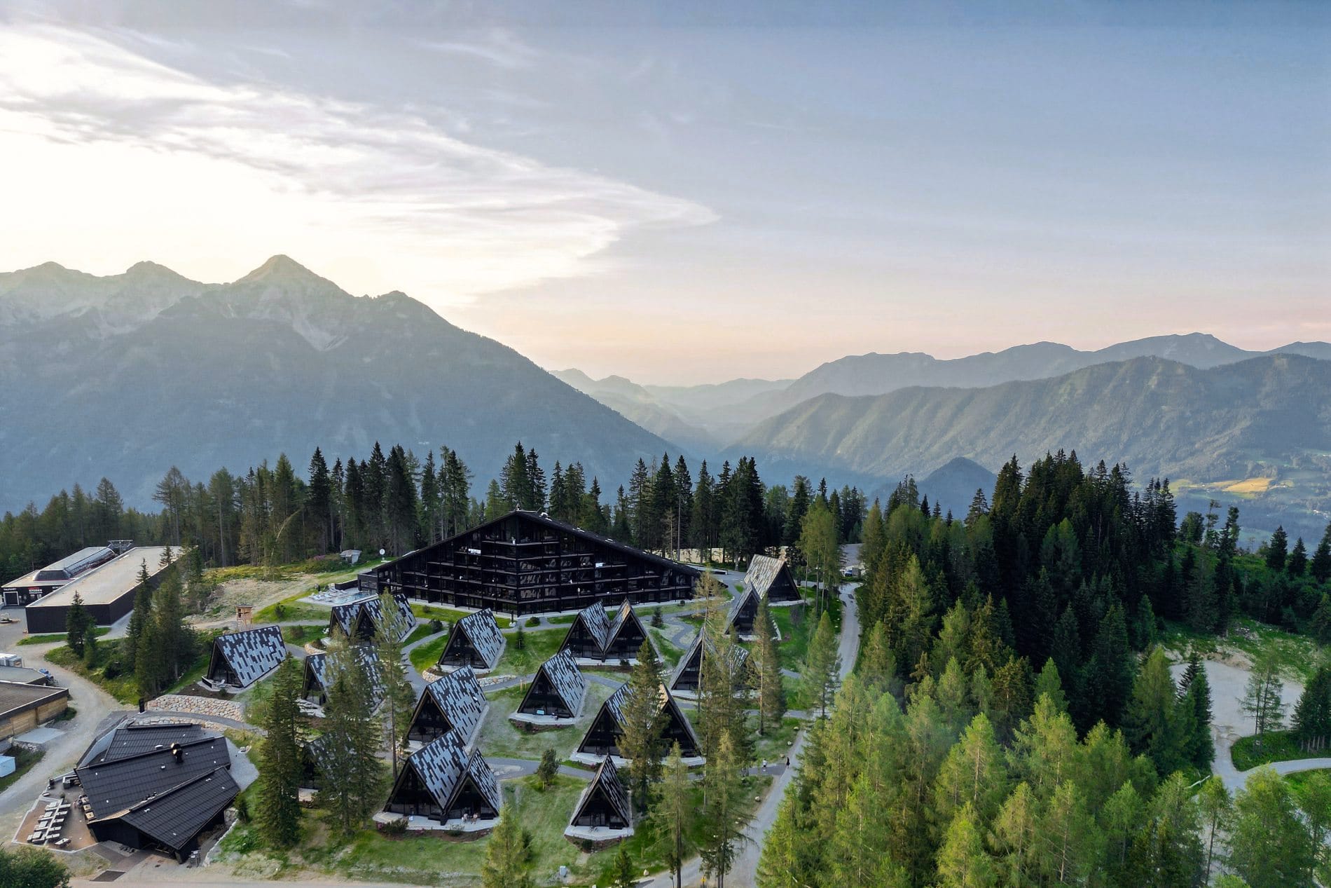 Falkensteiner übernimmt Triforêt