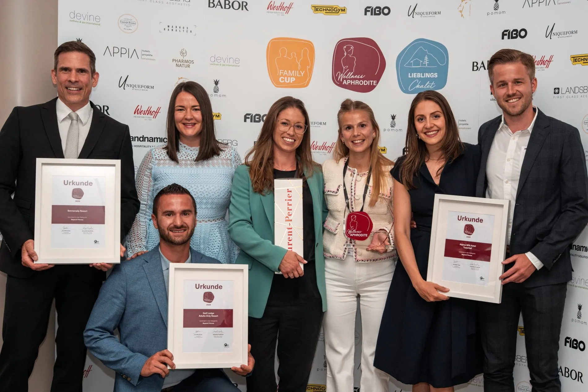 „Exzellenz und Leidenschaft": Rund 150 geladene Gäste aus Hotellerie, Tourismus und Medien feierten im Falkensteiner Hotel Kronplatz und im Lumen auf dem Kronplatz die Verleihung der Wellness Aphrodite 2026.