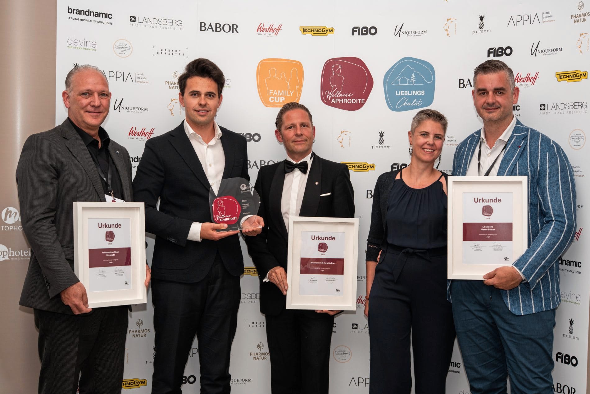 „Exzellenz und Leidenschaft": Rund 150 geladene Gäste aus Hotellerie, Tourismus und Medien feierten im Falkensteiner Hotel Kronplatz und im Lumen auf dem Kronplatz die Verleihung der Wellness Aphrodite 2026.