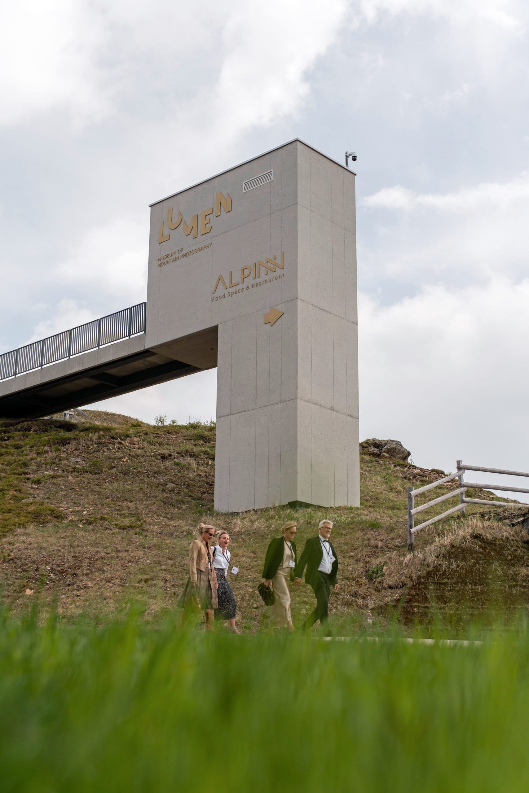 „Exzellenz und Leidenschaft": Rund 150 geladene Gäste aus Hotellerie, Tourismus und Medien feierten im Falkensteiner Hotel Kronplatz und im Lumen auf dem Kronplatz die Verleihung der Wellness Aphrodite 2026.„Exzellenz und Leidenschaft": Rund 150 geladene Gäste aus Hotellerie, Tourismus und Medien feierten im Falkensteiner Hotel Kronplatz und im Lumen auf dem Kronplatz die Verleihung der Wellness Aphrodite 2026.