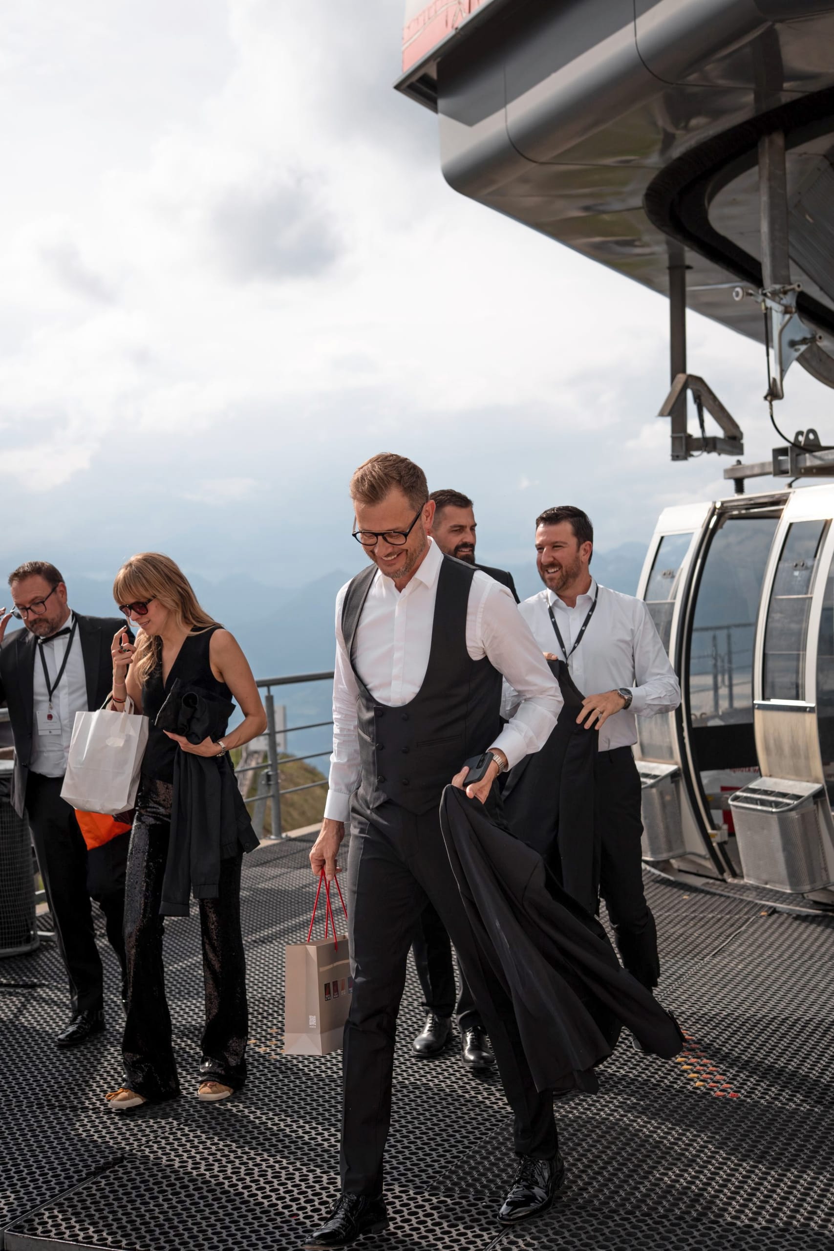„Exzellenz und Leidenschaft": Rund 150 geladene Gäste aus Hotellerie, Tourismus und Medien feierten im Falkensteiner Hotel Kronplatz und im Lumen auf dem Kronplatz die Verleihung der Wellness Aphrodite 2026.