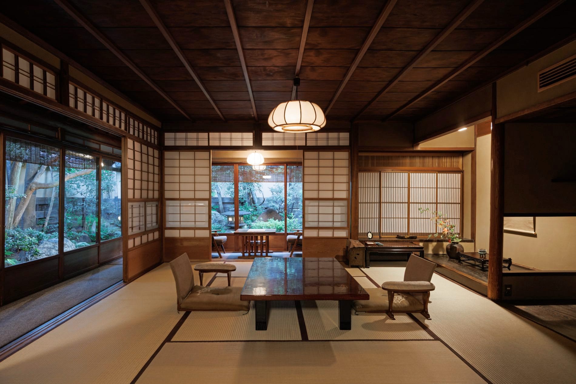 Der historische Ryokan aus dem Jahr 1818 im Herzen Kyotos wird in siebter Generation von derselben Familie geführt - heute unter dem Namen Hiiragiya.