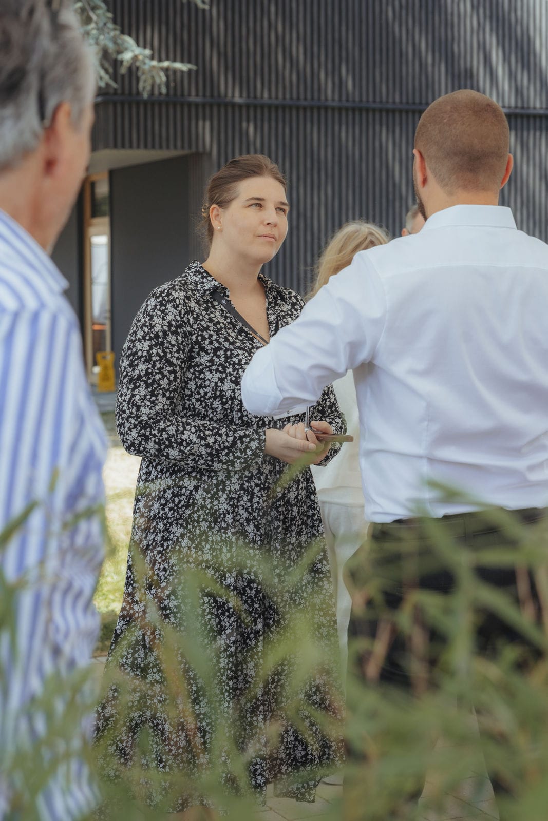 Celebrate & Connect: Gewinner, Finalisten und Gäste beim Flying Buffet auf der Terrasse des hoteleigenen Restaurants Pinus.