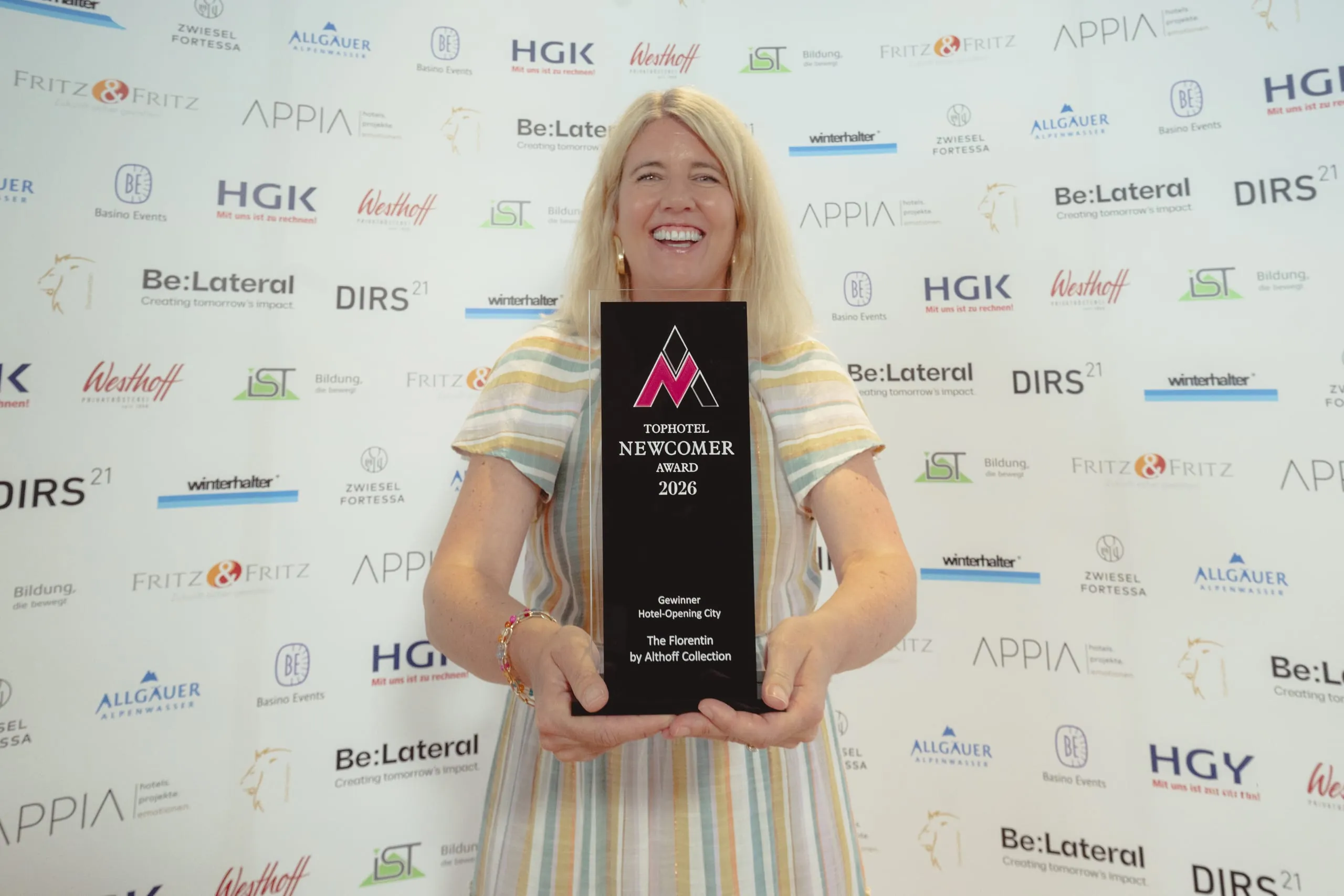 Gewinner in der Kategorie "Hotel-Opening City": The Florentin in Frankfurt - Carmen Hackmann nahm den Preis entgegen.