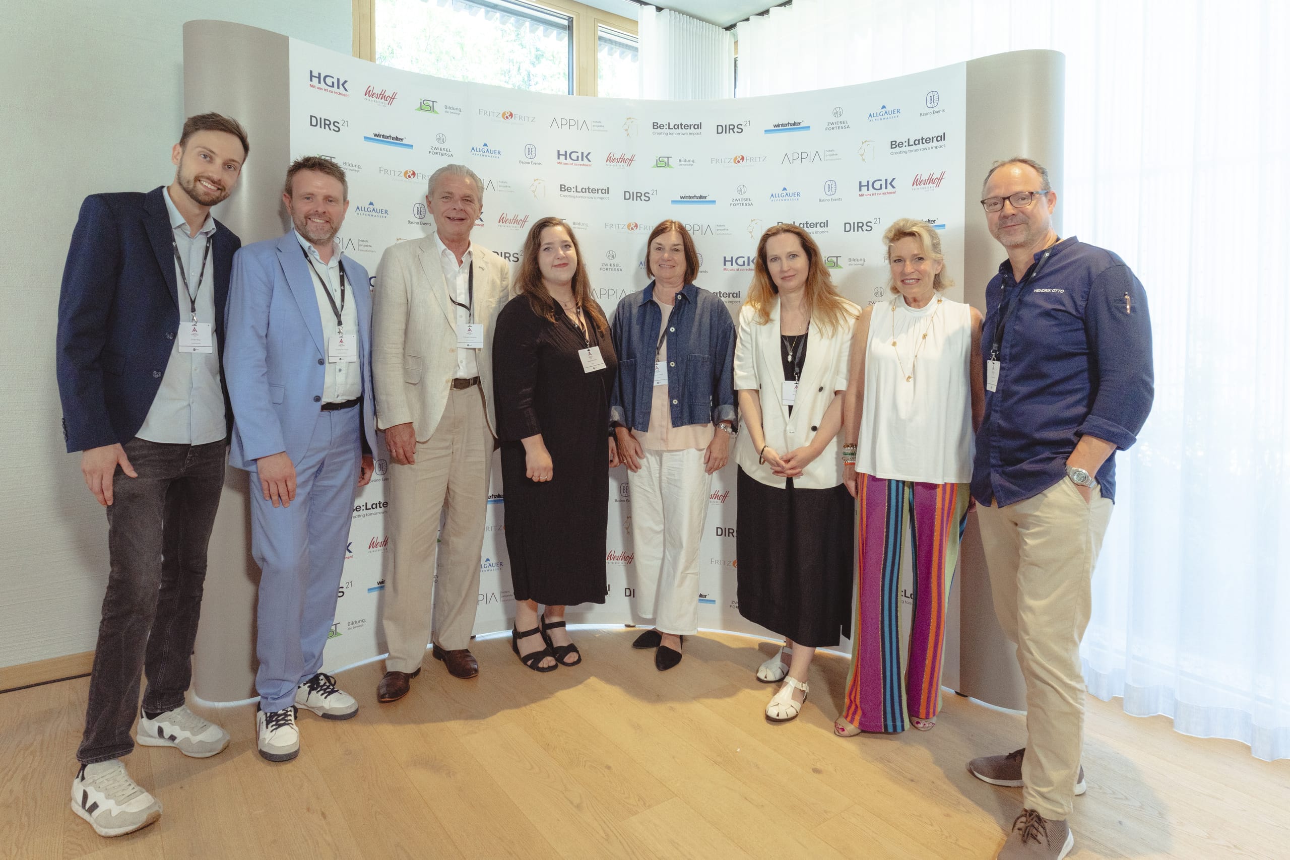 Die Gastro-Fachjury: (von links) Jonas Mog, Christopher Appel, Thomas Edelkamp, Isabella Kormann, Susanne Stauß, Brit Glocke, Bettina von Massenbach und Hendrik Otto.
