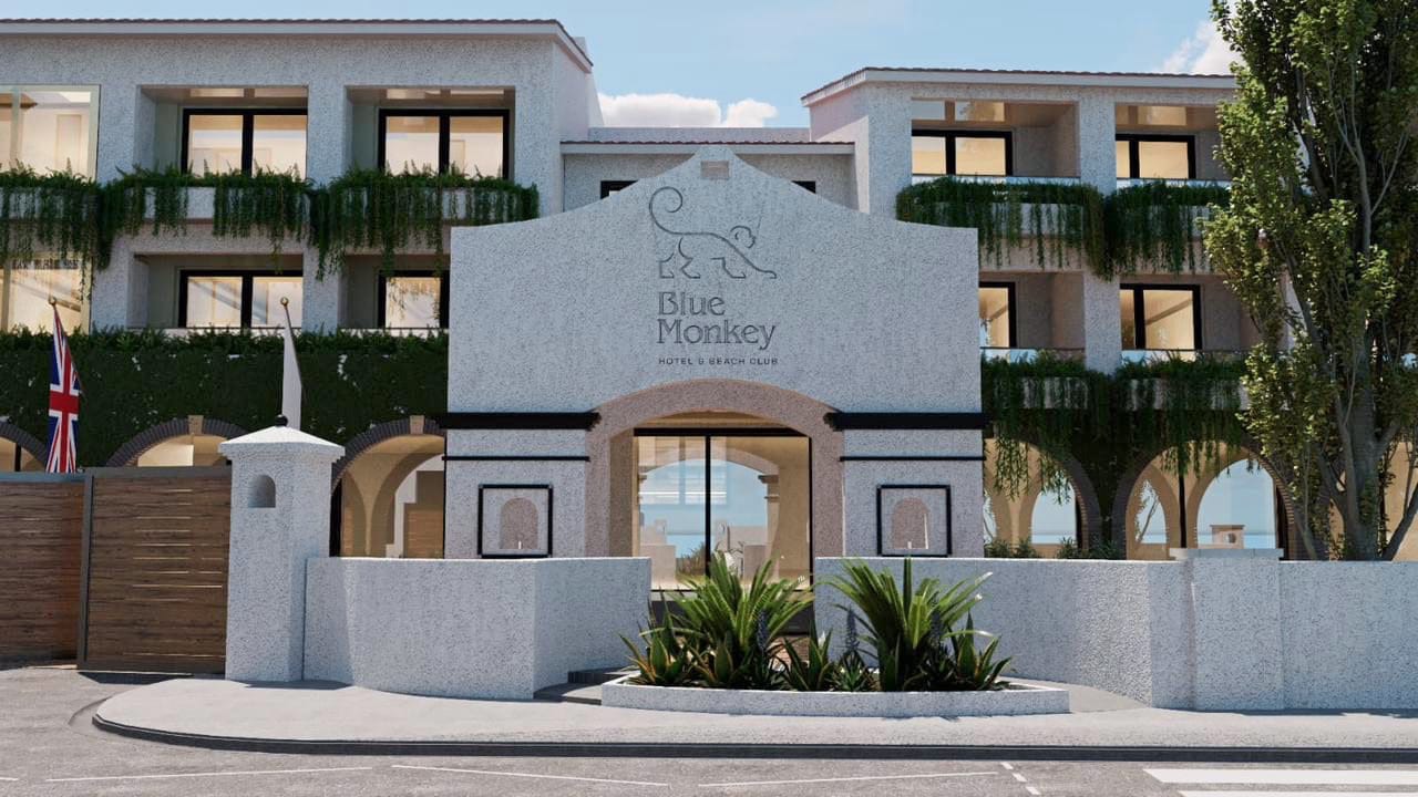 Blue Monkey Hotel & Beach Club auf Barbados hat im Juli die Türen für Gäste geöffnet.