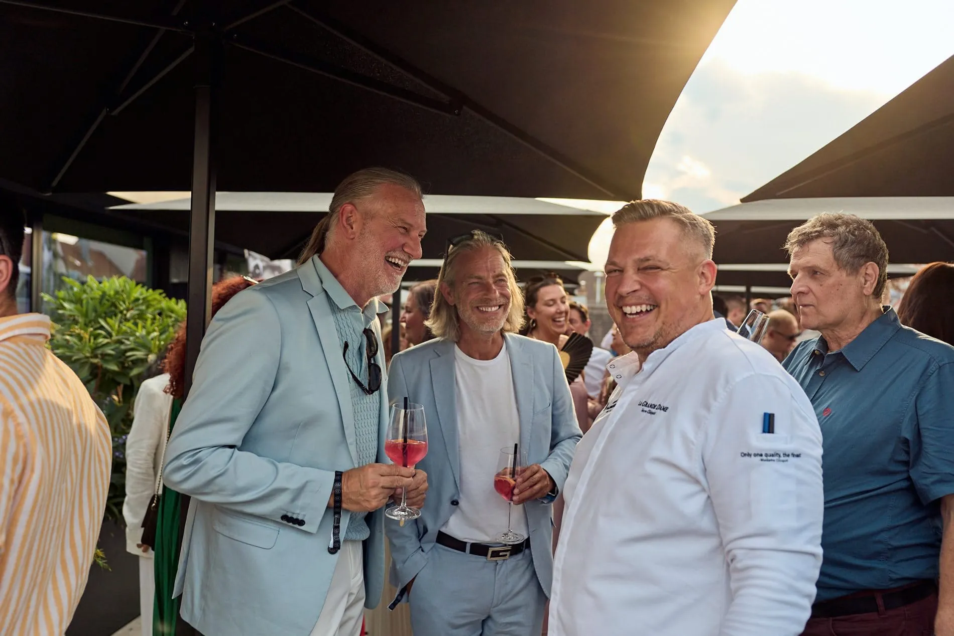 Sommerliches Opening: Rund 130 geladene Gäste feierten die Eröffnung des neuen Anbaus im Hotel Maximilian's.