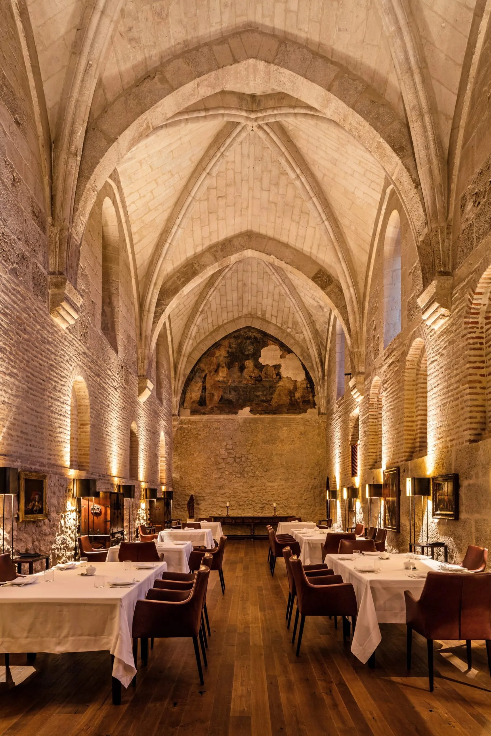Denkmalgeschützt: Im Hotel Abadia Retuerta Le Domaine sollte das Licht nicht wie etwas nachträglich Hinzugefügtes wirken.
