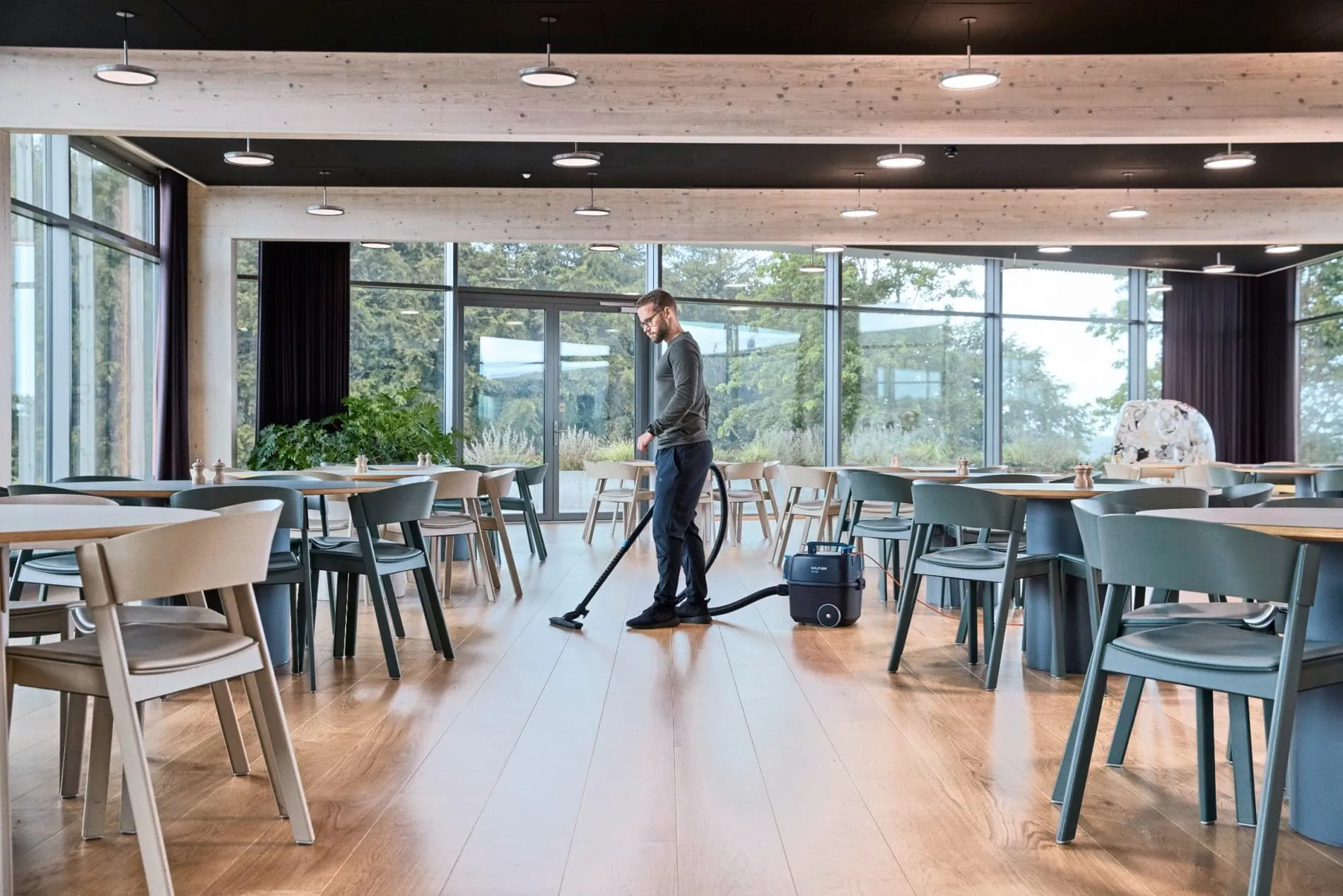 Zulieferer setzen auf Nachhaltigkeit, Ergonomie und Digitalisierung.