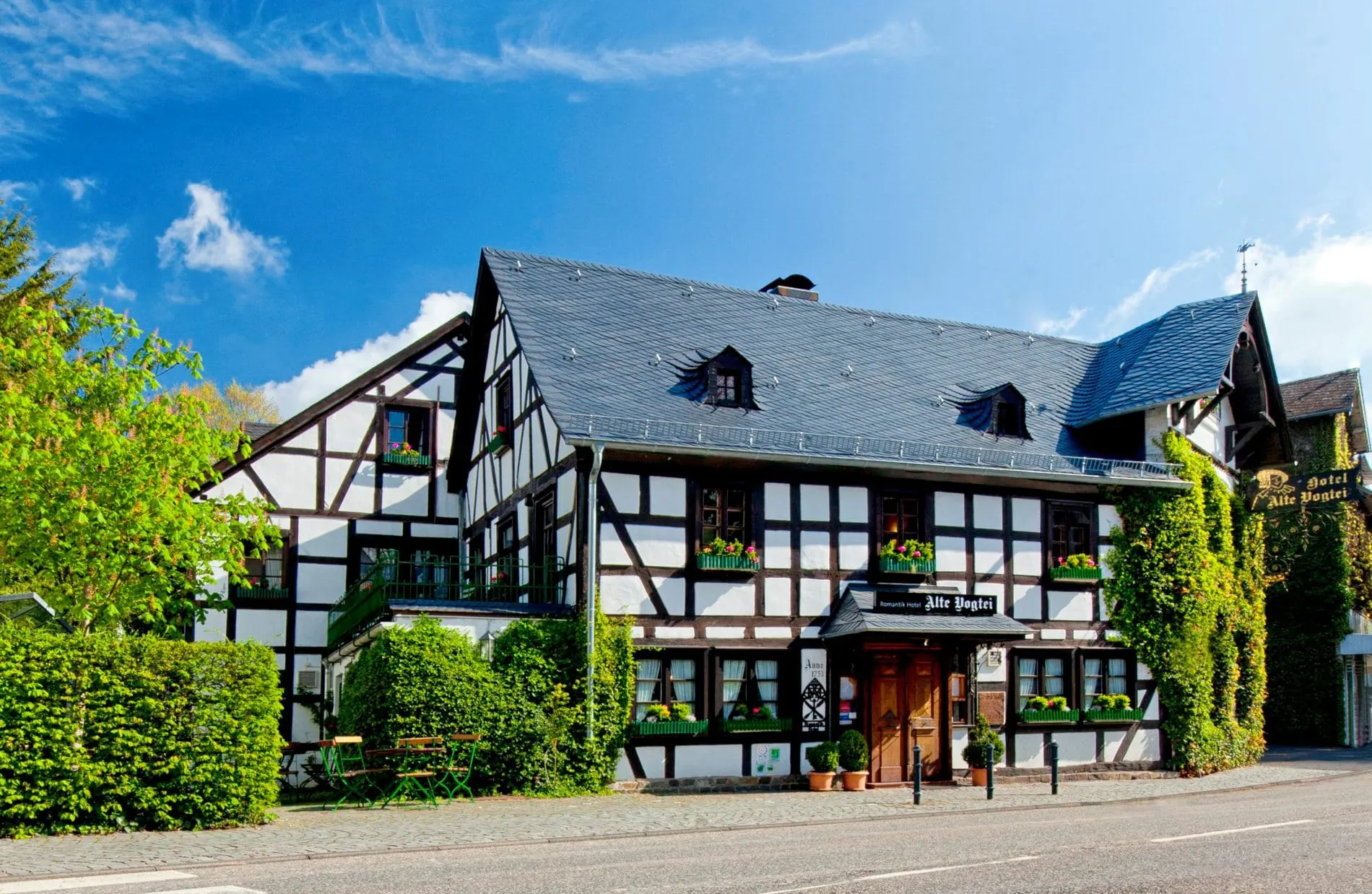 Bis zu 50 Jahre Mitgliedschaft: 13 Romantik Hotels feiern Jubiläum
