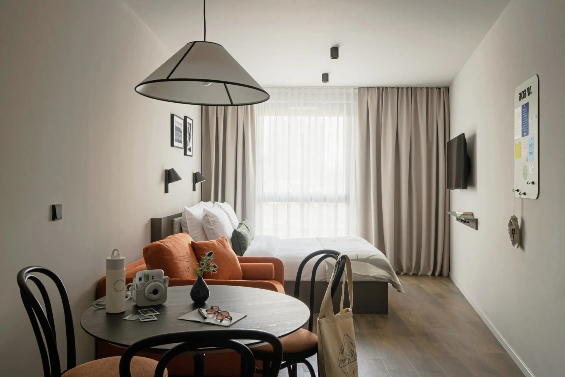 Bob W_Dobling_OriginalStudio_Living