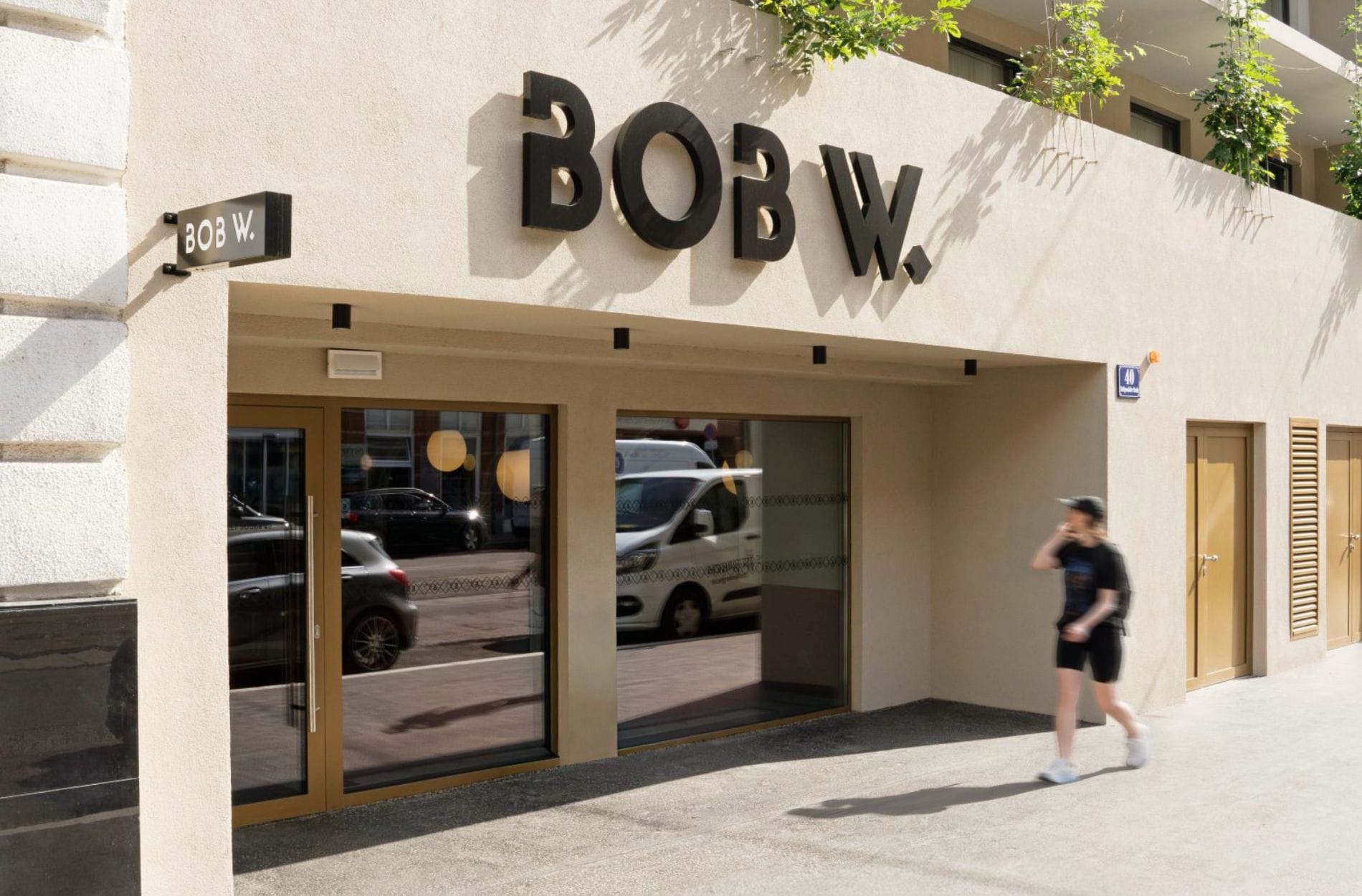 Bob W eröffnet erstes Haus in Österreich
