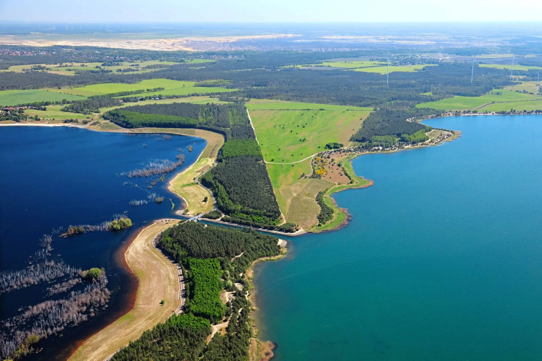 Tourismusprojekt für eine Region im Wandel: Das Lausitzer Seenland zählt zu den bedeutendsten Landschaftstransformationsprojekten Europas. Dort plant Center Parcs einen neuen Standort.
