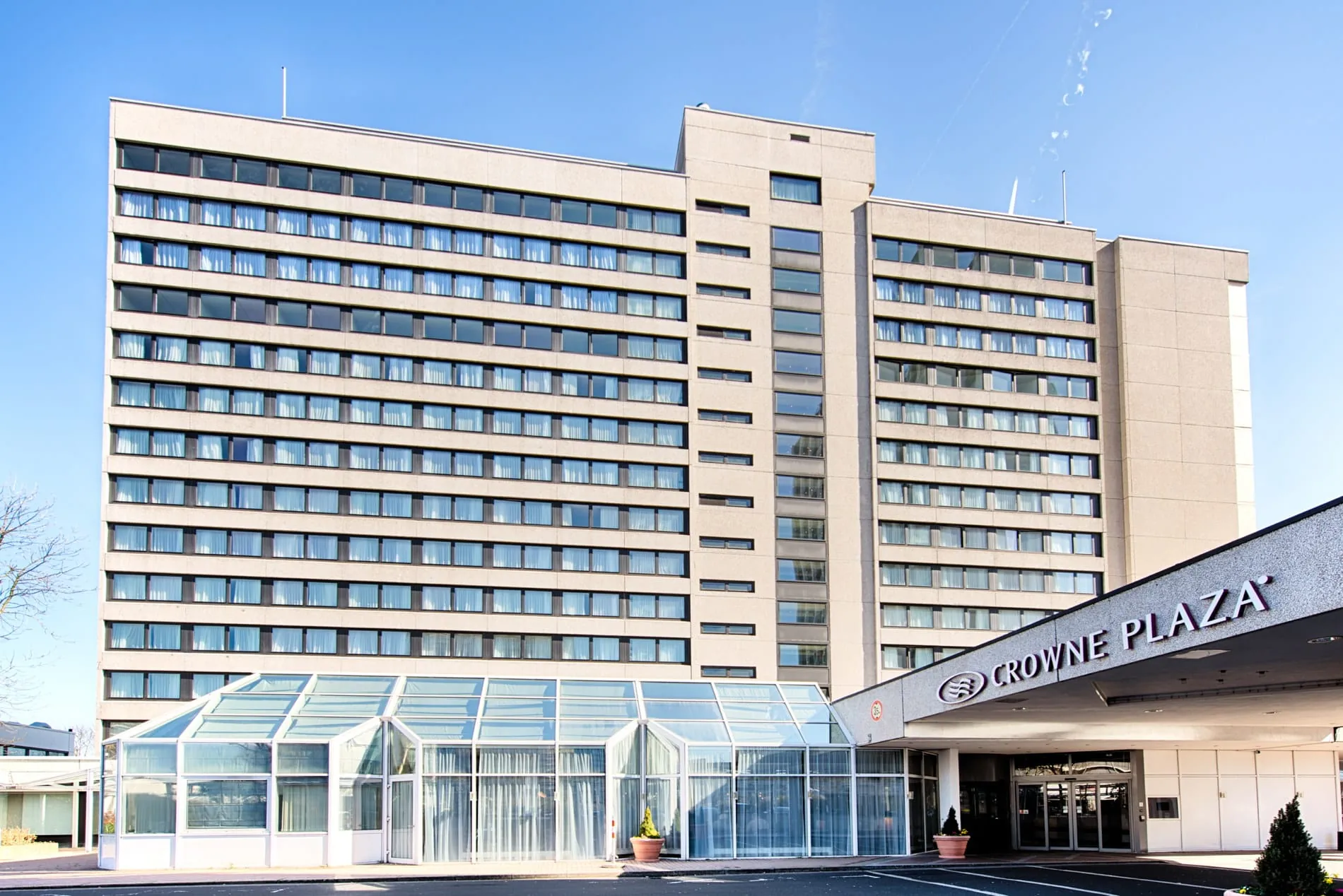 „Erhebliche Mängel“: Hotel Crowne Plaza schließt kurzfristig