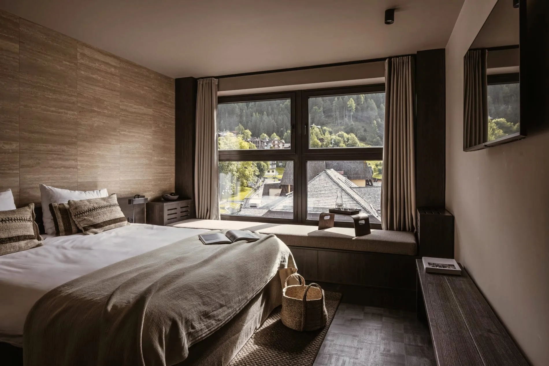 Reduziertes Design trifft auf alpine Lage: das Casa Cook Madonna in Madonna di Campiglio.