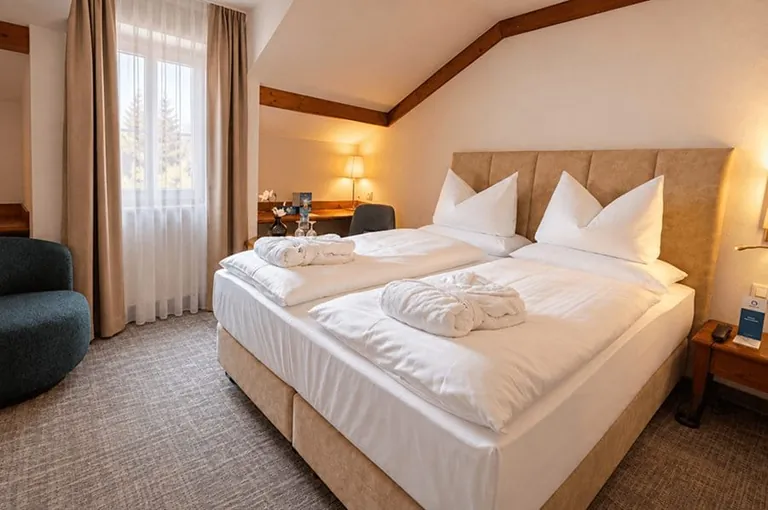 Das renovierte Hotel bietet seinen Gästen 148 Zimmer.